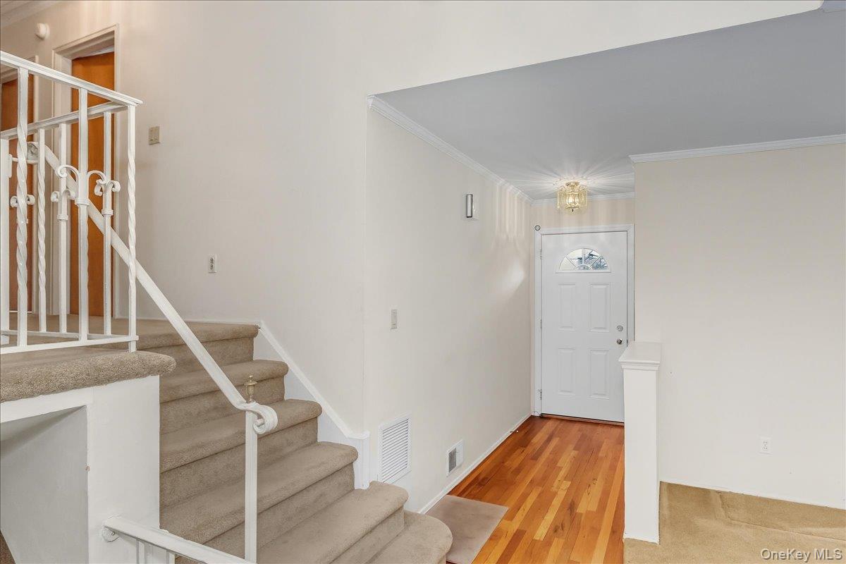 2493 Lloyd Court, North Bellmore, NY 11710