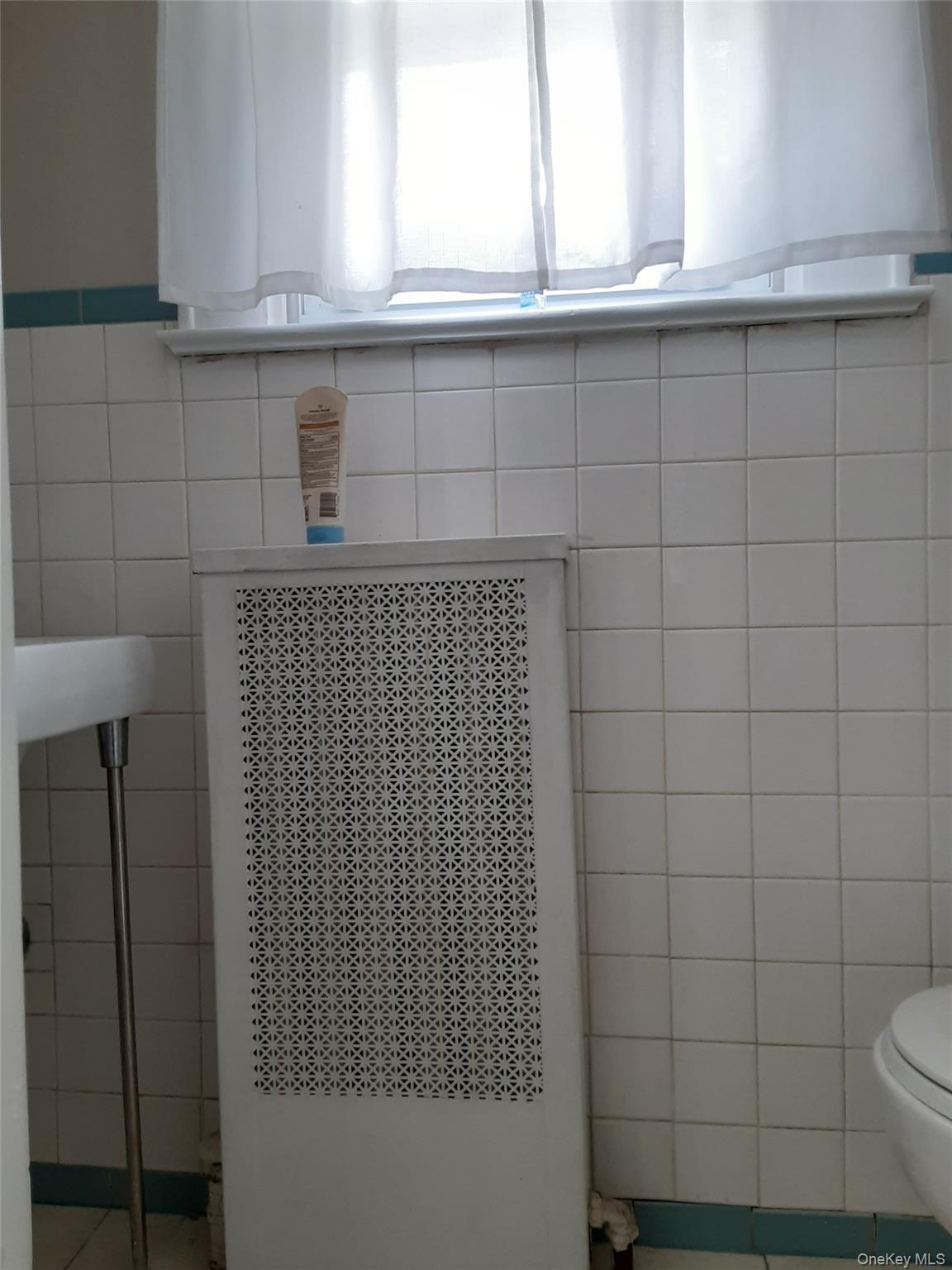 91 Bedell Avenue, Hempstead, NY 11550