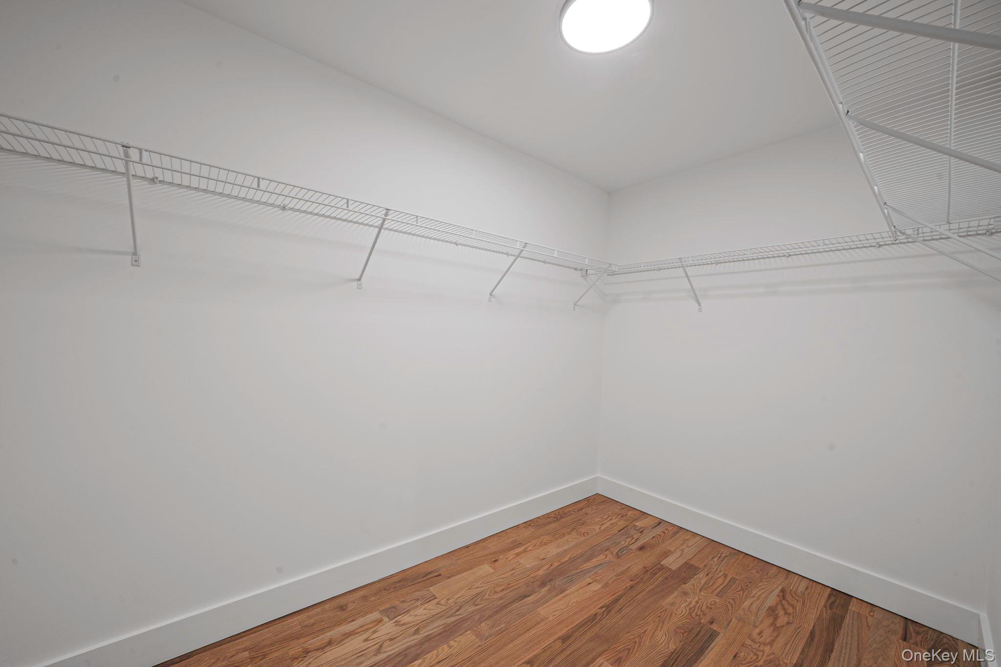 39 Locust Avenue S, Medford, NY 11763