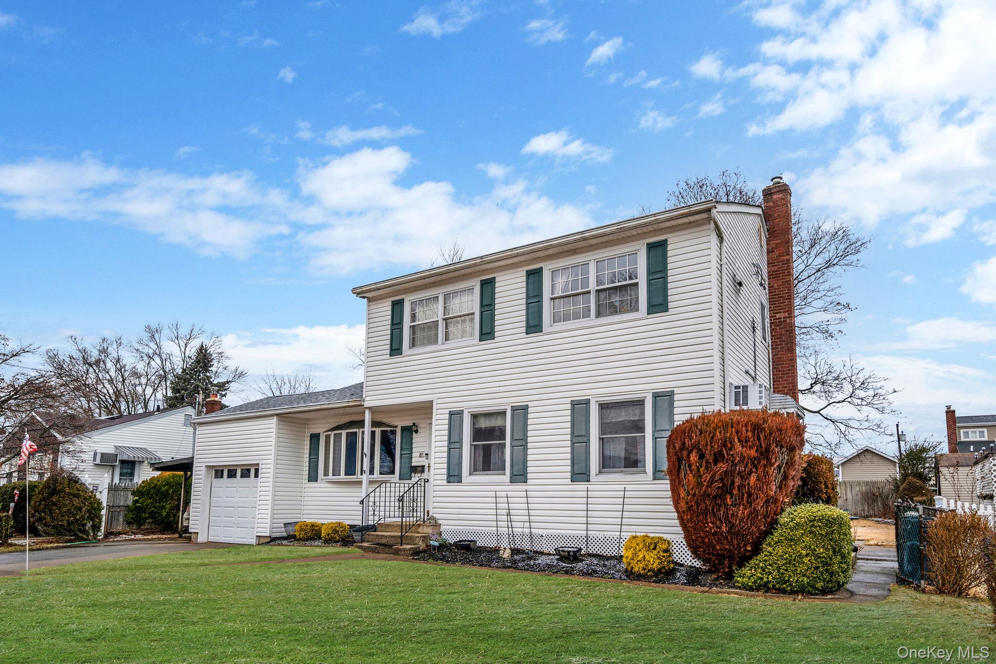 81 Hale Street, Brentwood, NY 11717