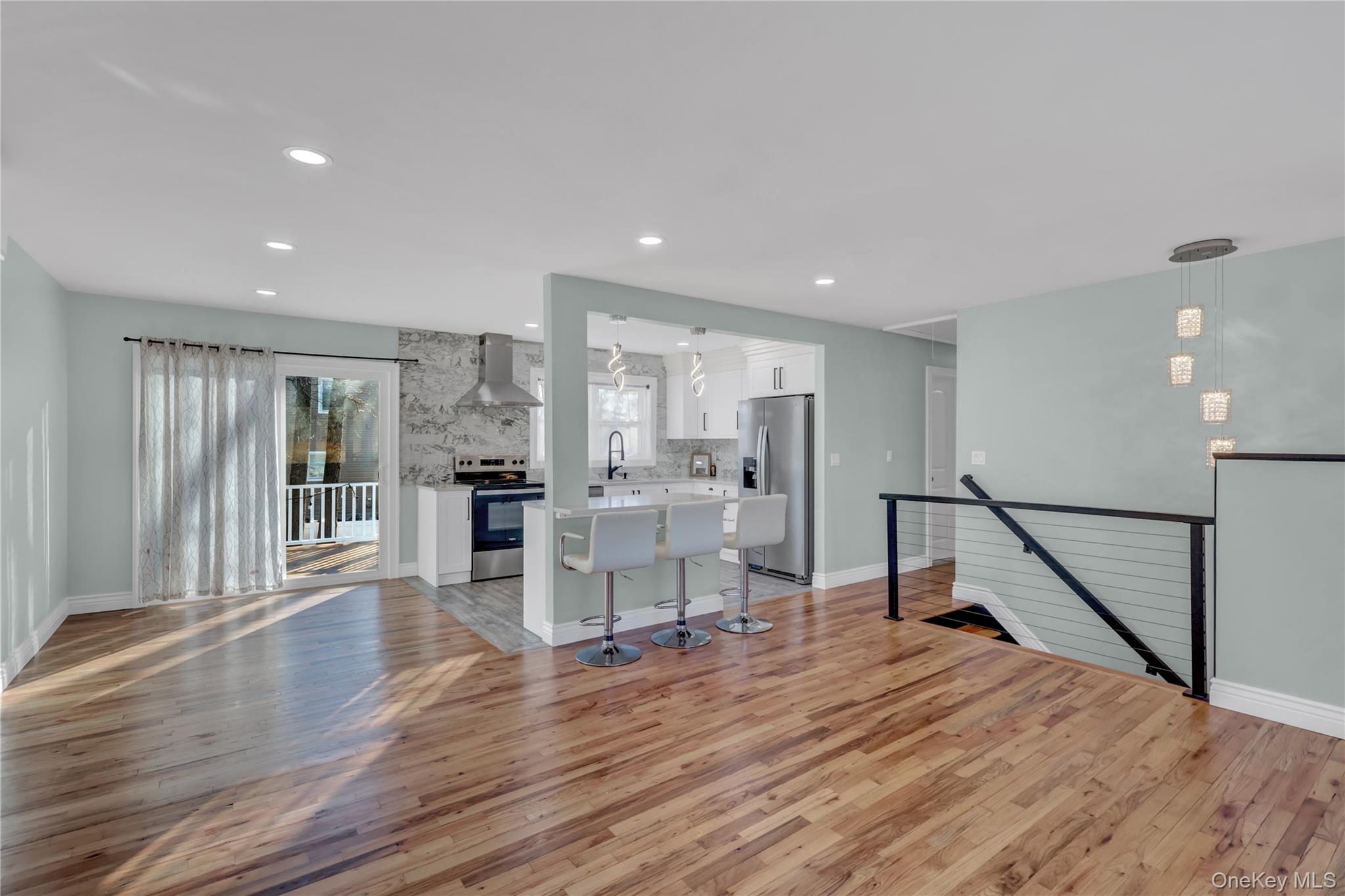 39 Roosevelt Boulevard, East Patchogue, NY 11772