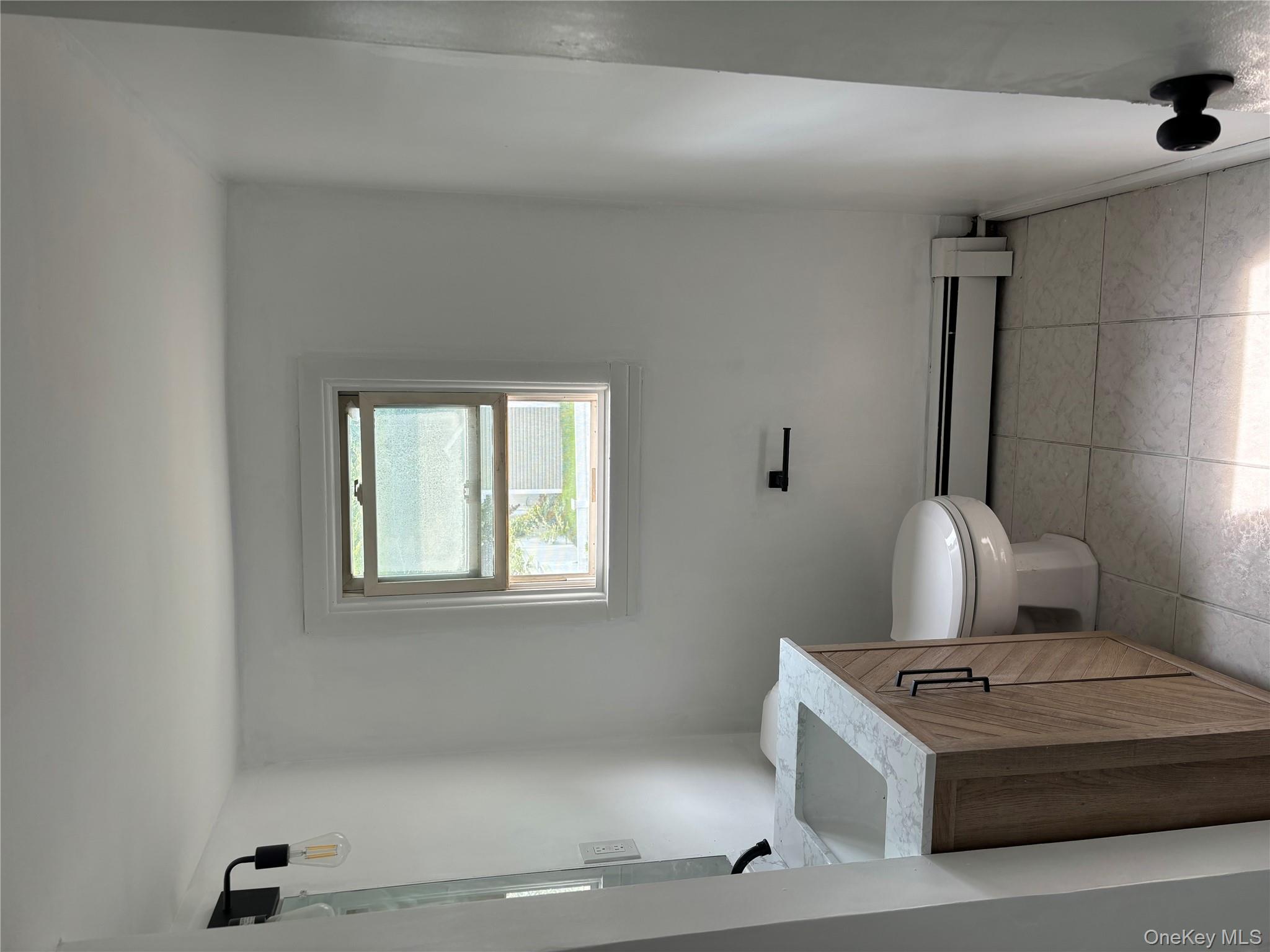 68 winges, Patchogue, NY 11772