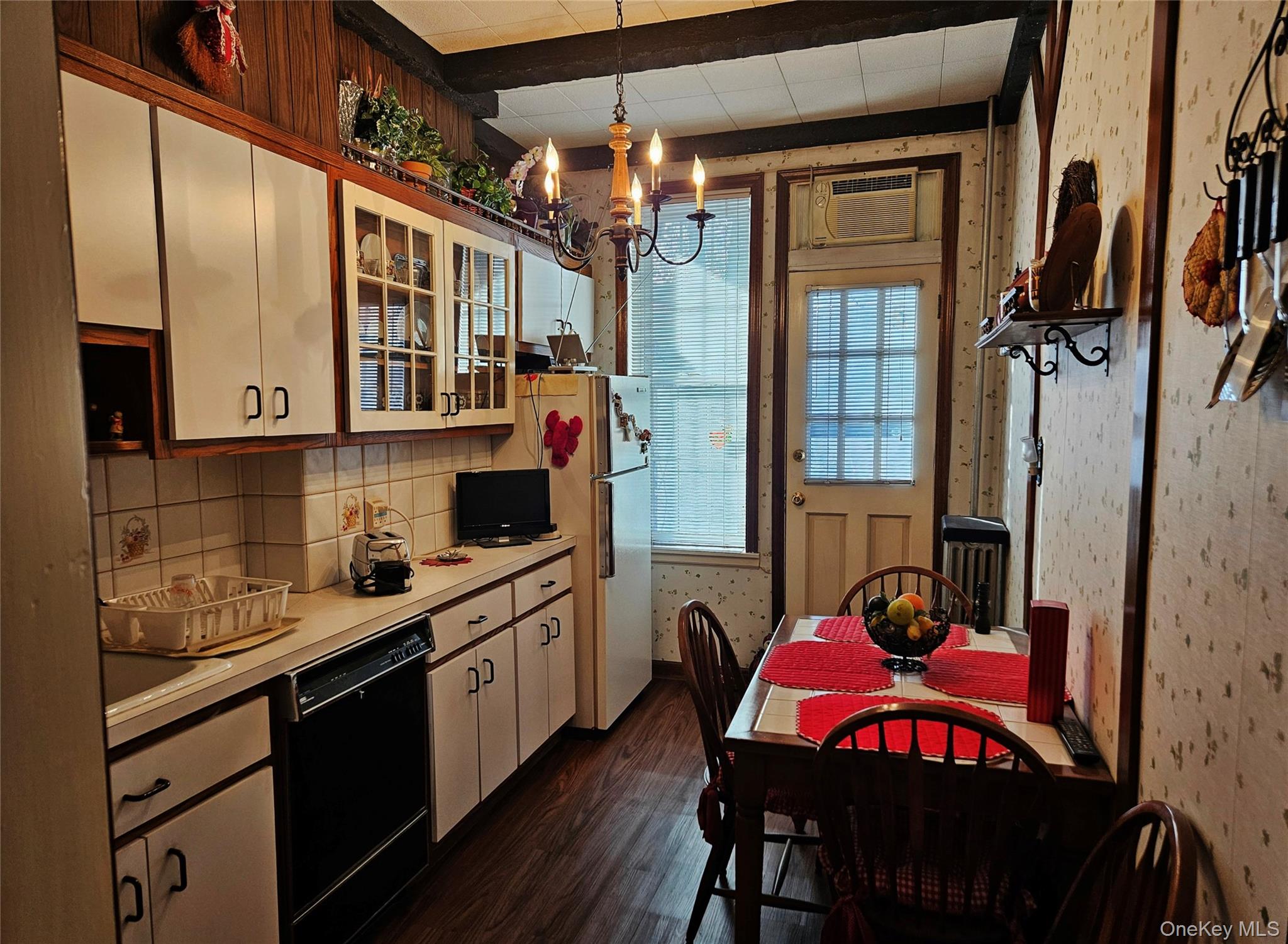 72-34 61 Street, Ridgewood, NY 11385