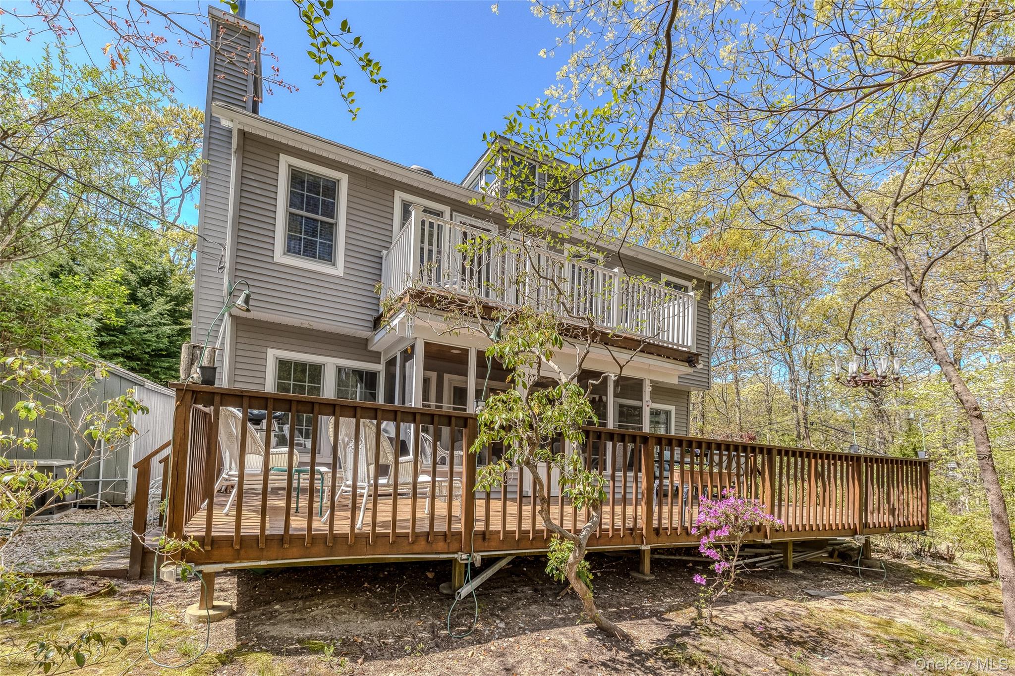 2 Walnut Avenue, Setauket, NY 11733