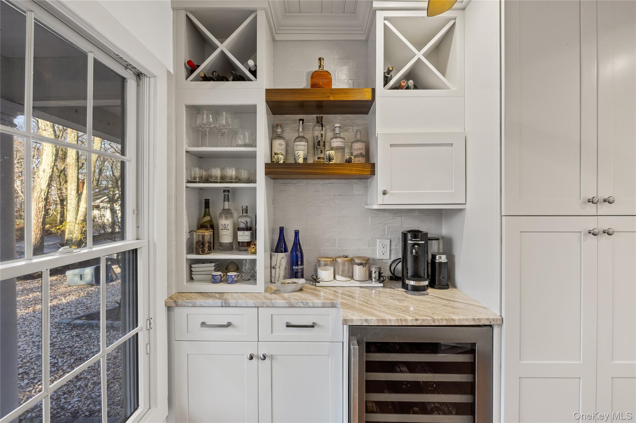 2 Walnut Avenue, Setauket, NY 11733