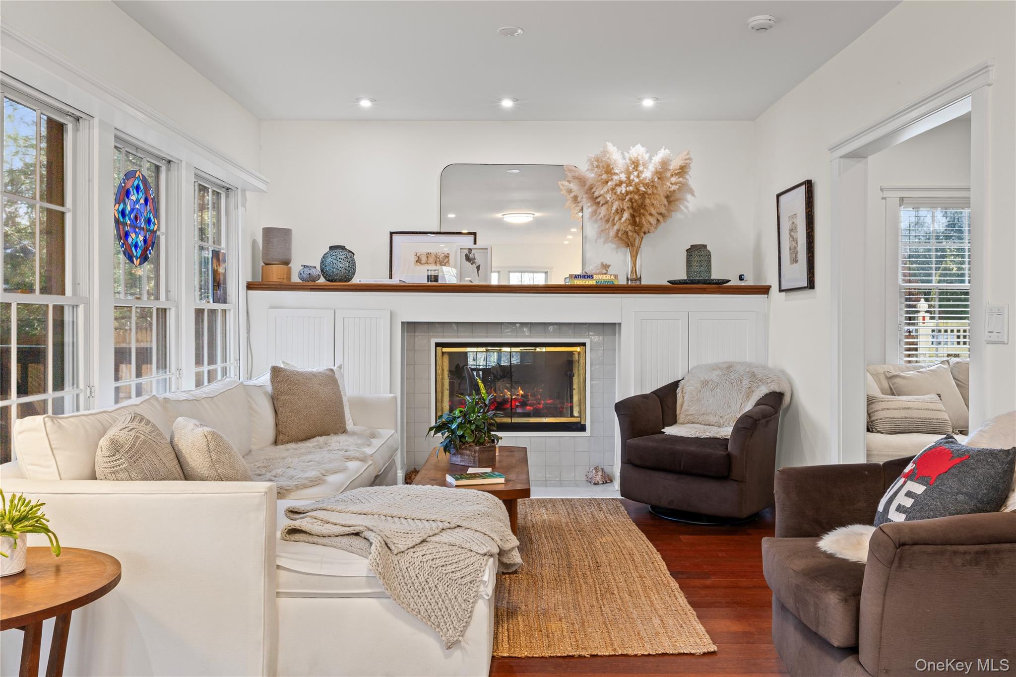 2 Walnut Avenue, Setauket, NY 11733