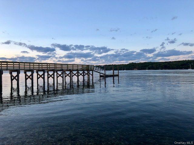 2 Walnut Avenue, Setauket, NY 11733