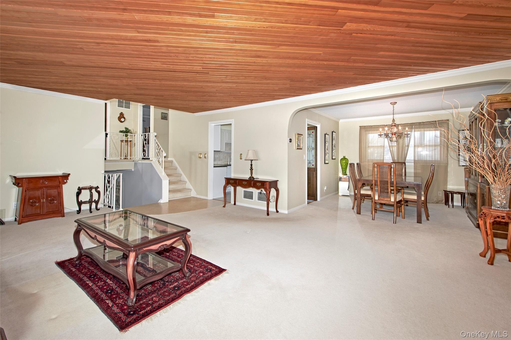 107 Parkview Road, Elmsford, NY 10523