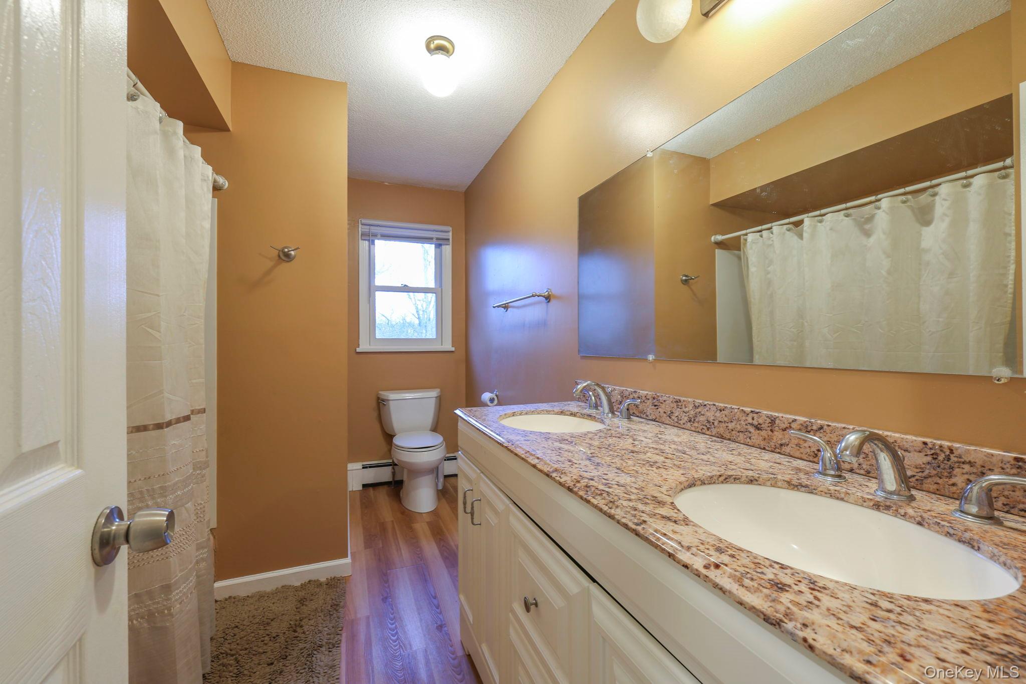 19 Eastwood Rd, Danbury, NY 06811