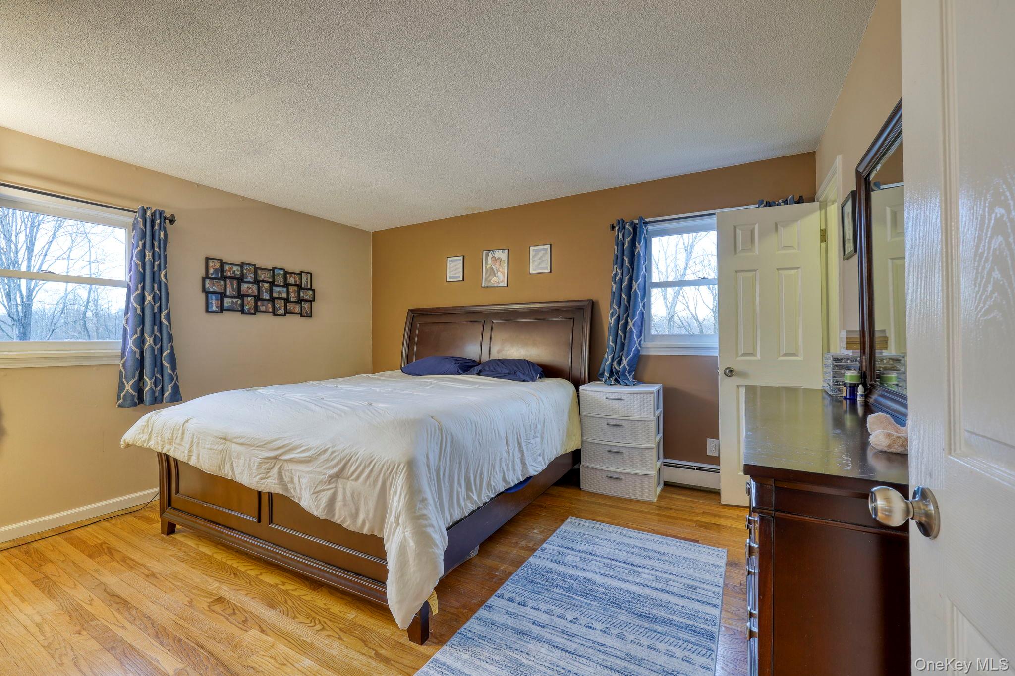 19 Eastwood Rd, Danbury, NY 06811