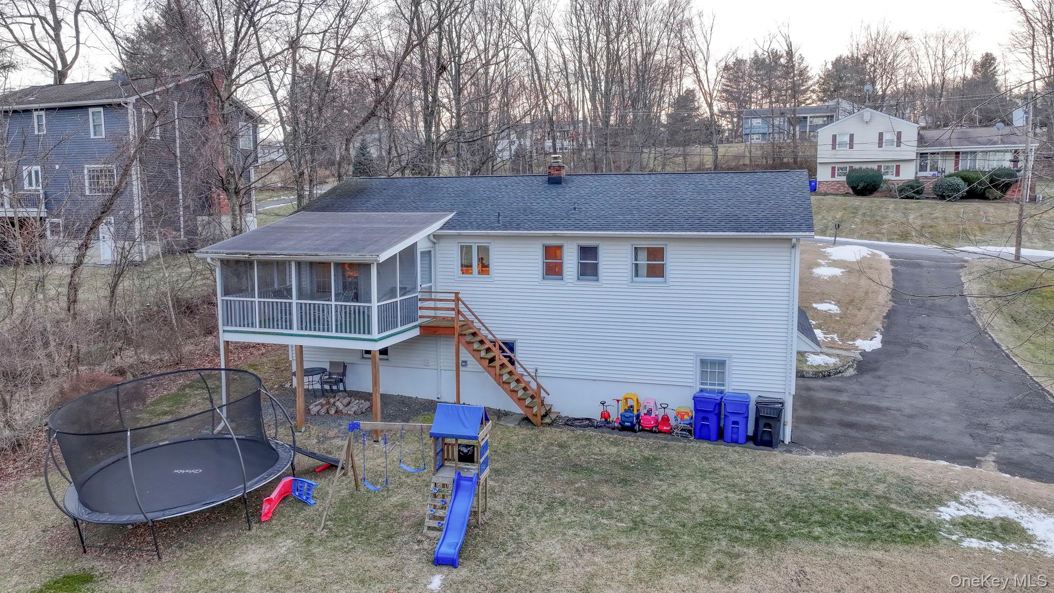 19 Eastwood Rd, Danbury, NY 06811