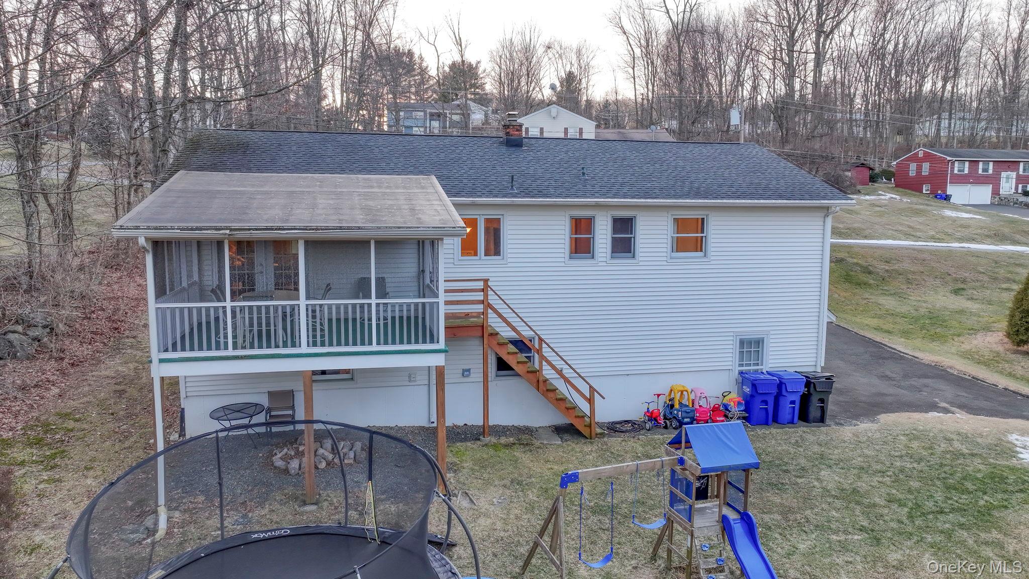 19 Eastwood Rd, Danbury, NY 06811