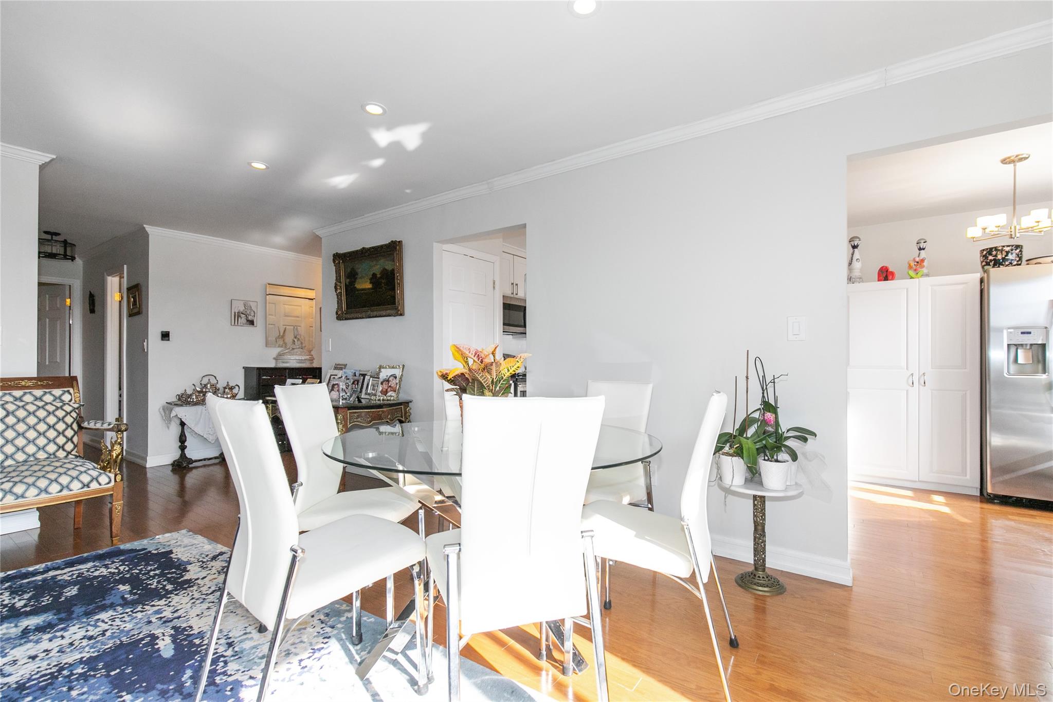 12 Bond Street # 5A, Great Neck, NY 11021