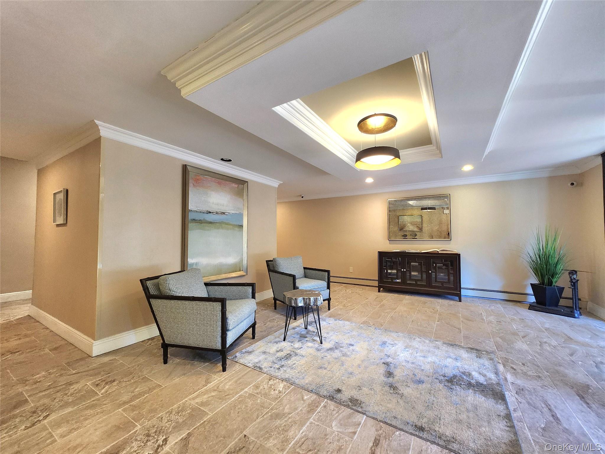 11 Wooleys Lane # 2E, Hempstead, NY 11023