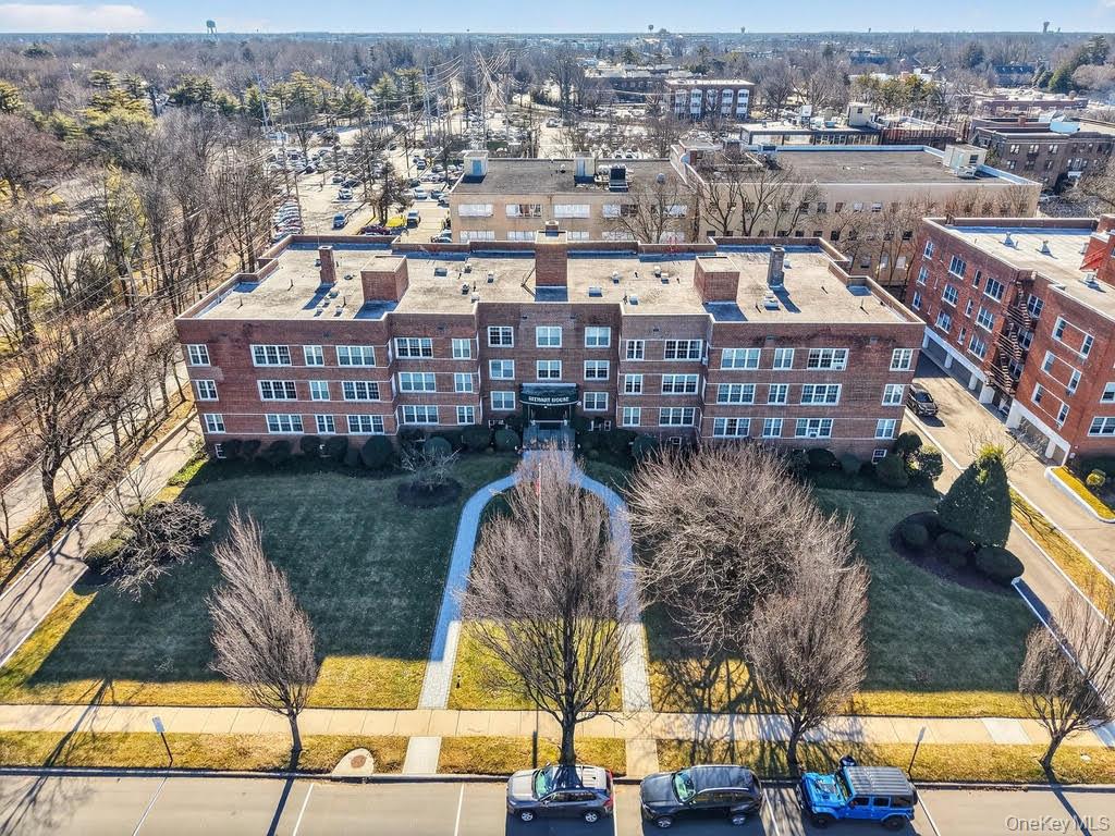 366 Stewart Avenue # B10, Garden City, NY 11530