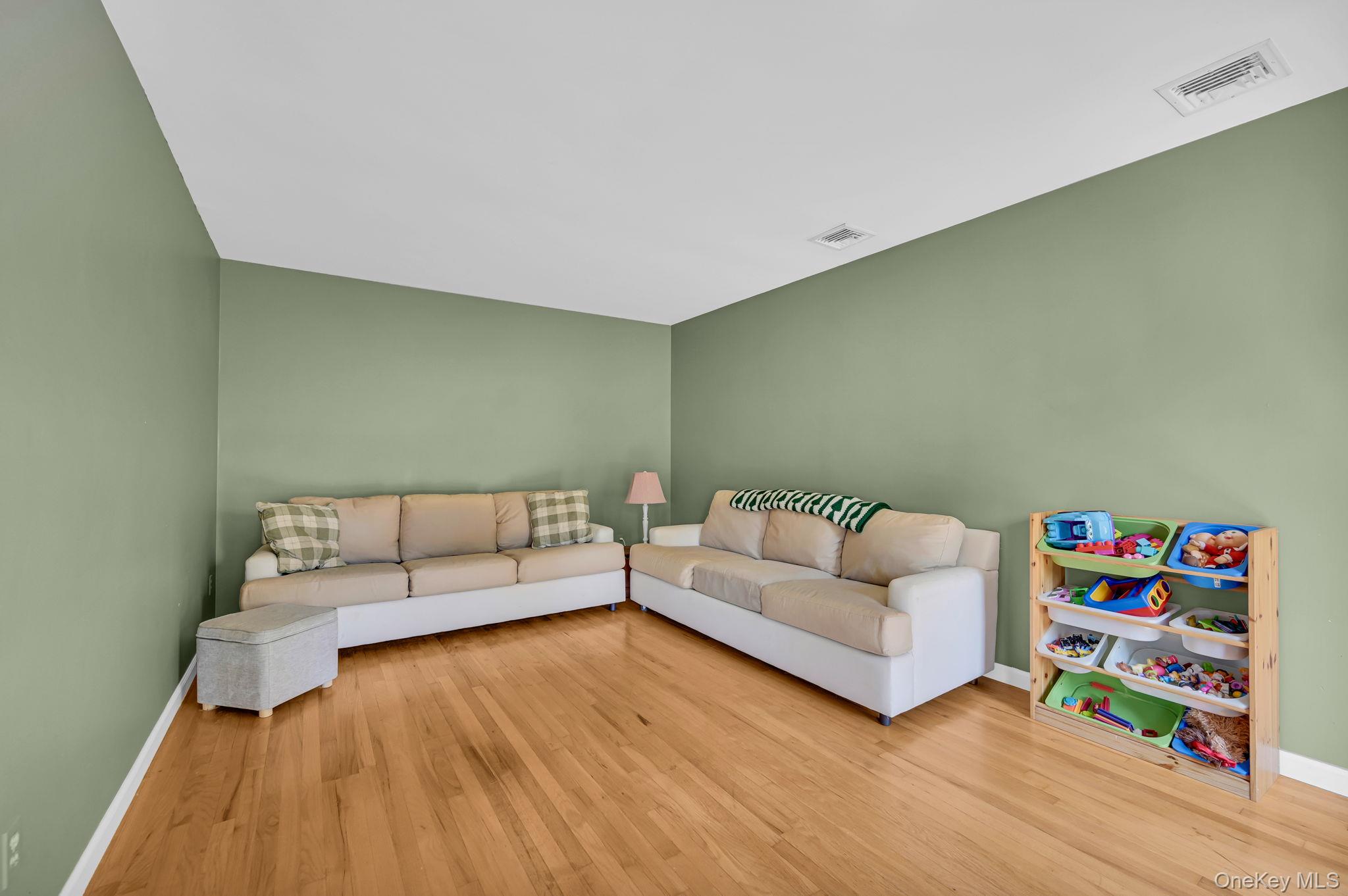 28 Brady Road, Warwick, NY 10990