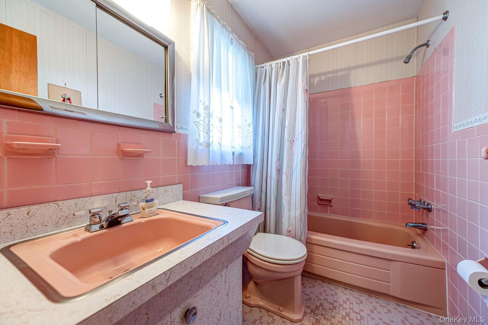 46 Crestwood Drive, Huntington Station, NY 11746