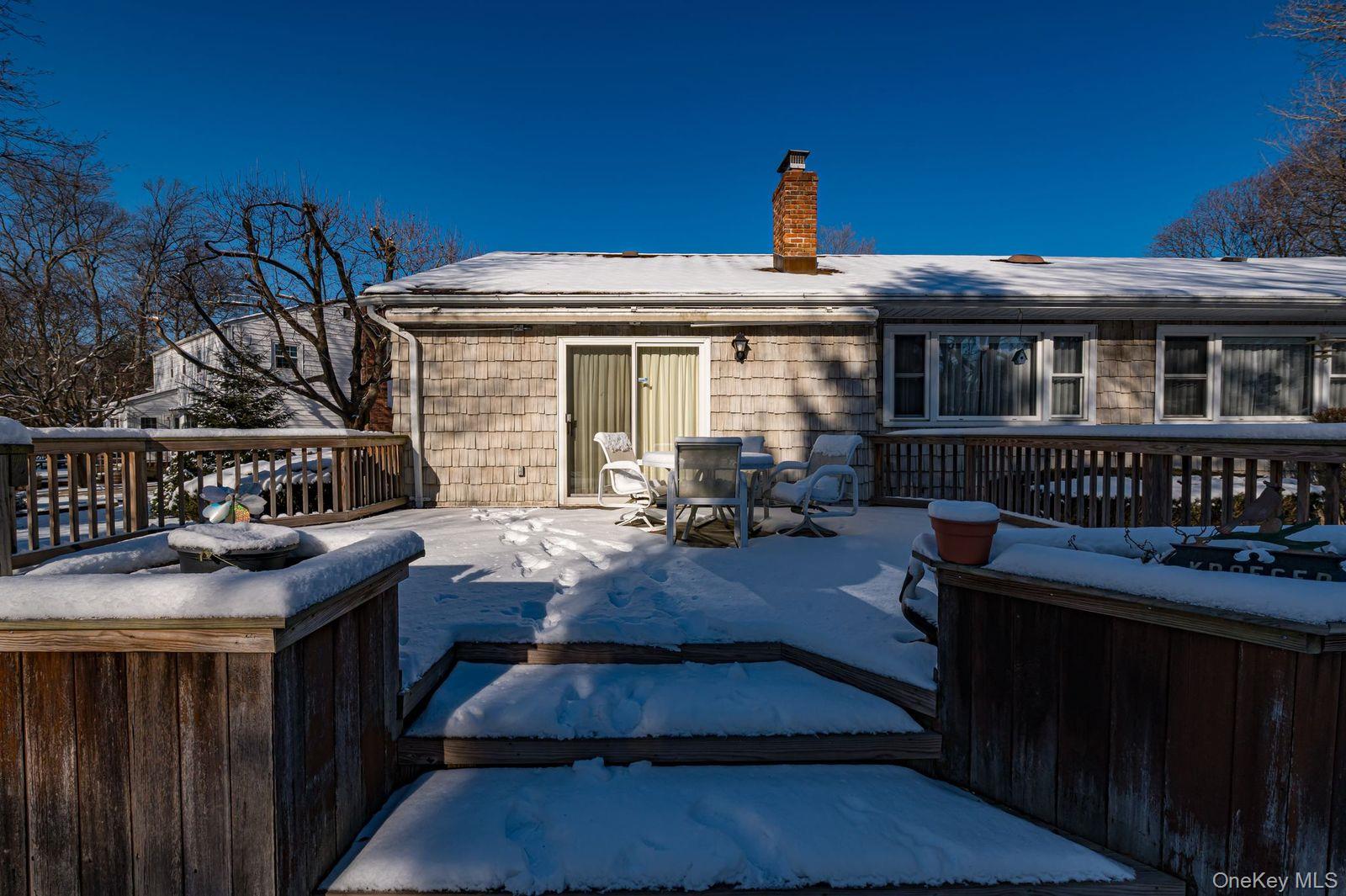 46 Crestwood Drive, Huntington Station, NY 11746