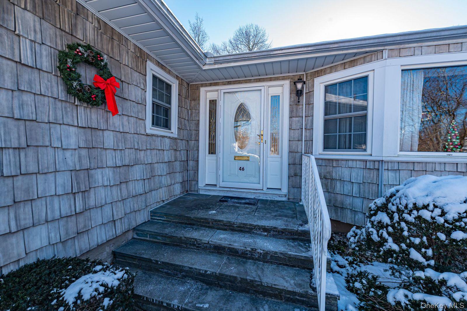 46 Crestwood Drive, Huntington Station, NY 11746