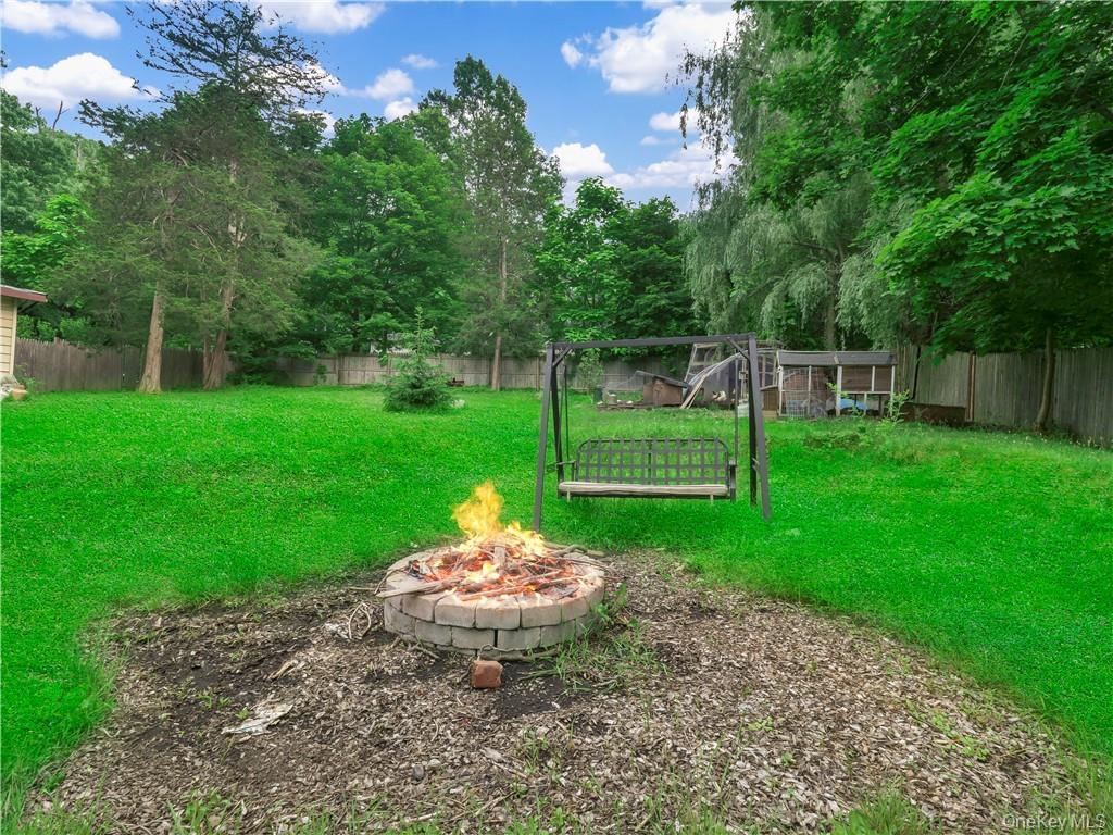 27 Cedar Trail, Monroe, NY 10950