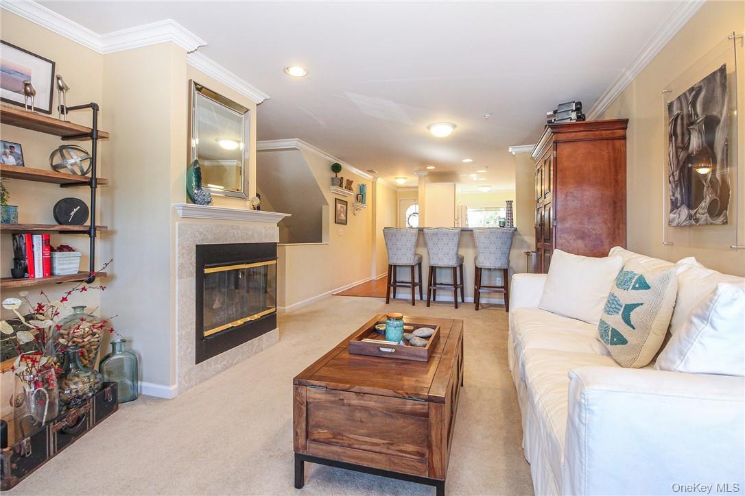 213 Waterside Close, Peekskill, NY 10566