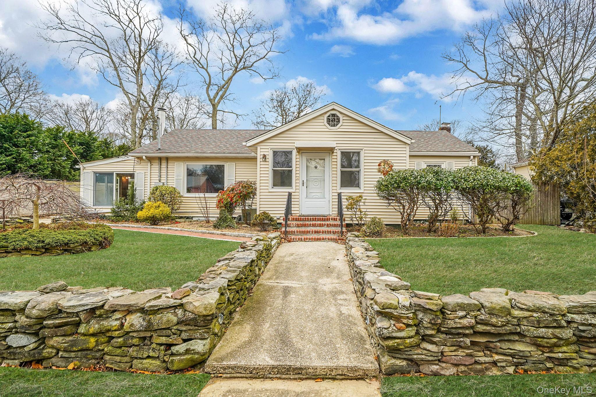 133 Royal Avenue, Flanders, NY 11901