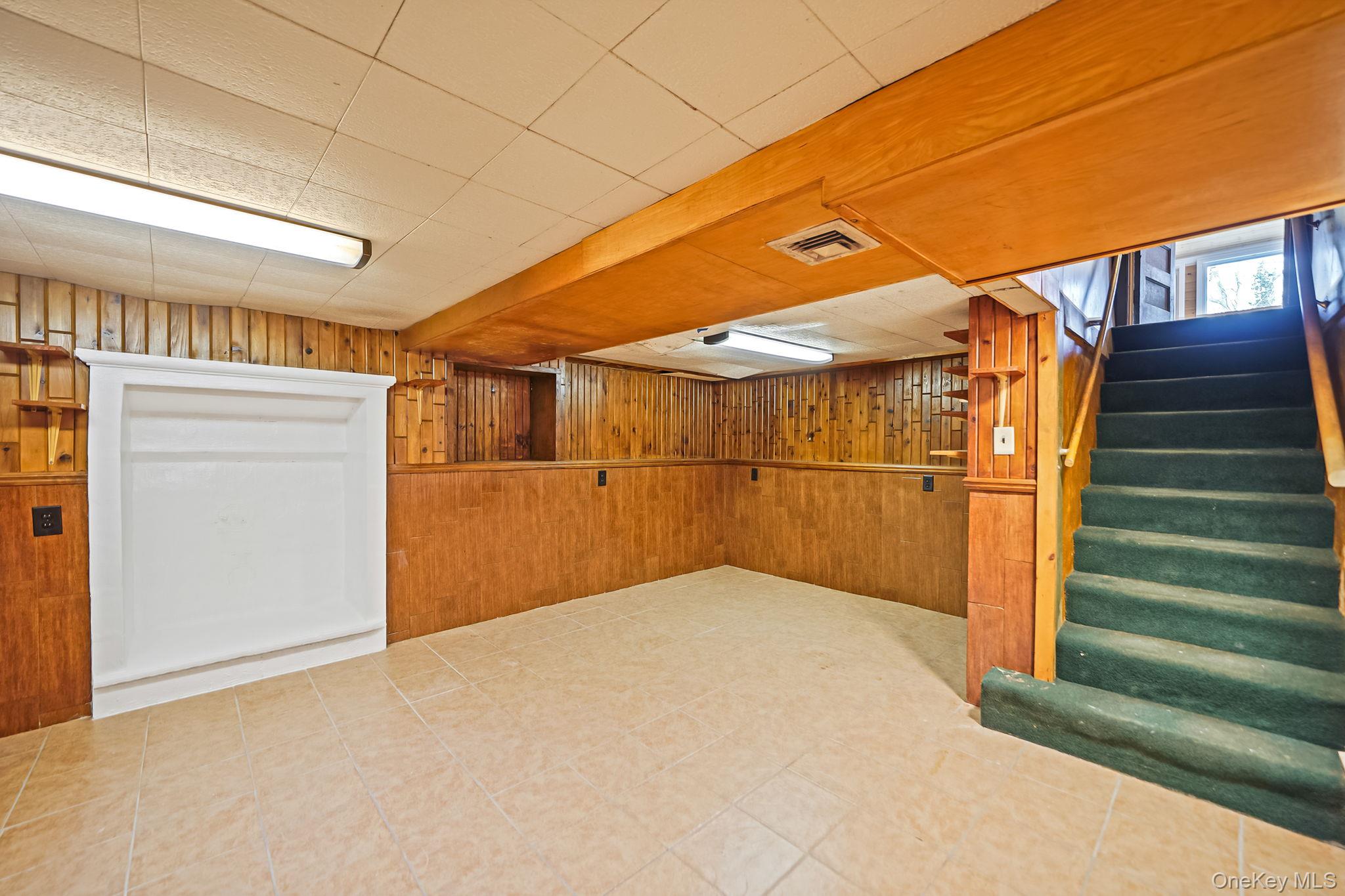 133 Royal Avenue, Flanders, NY 11901