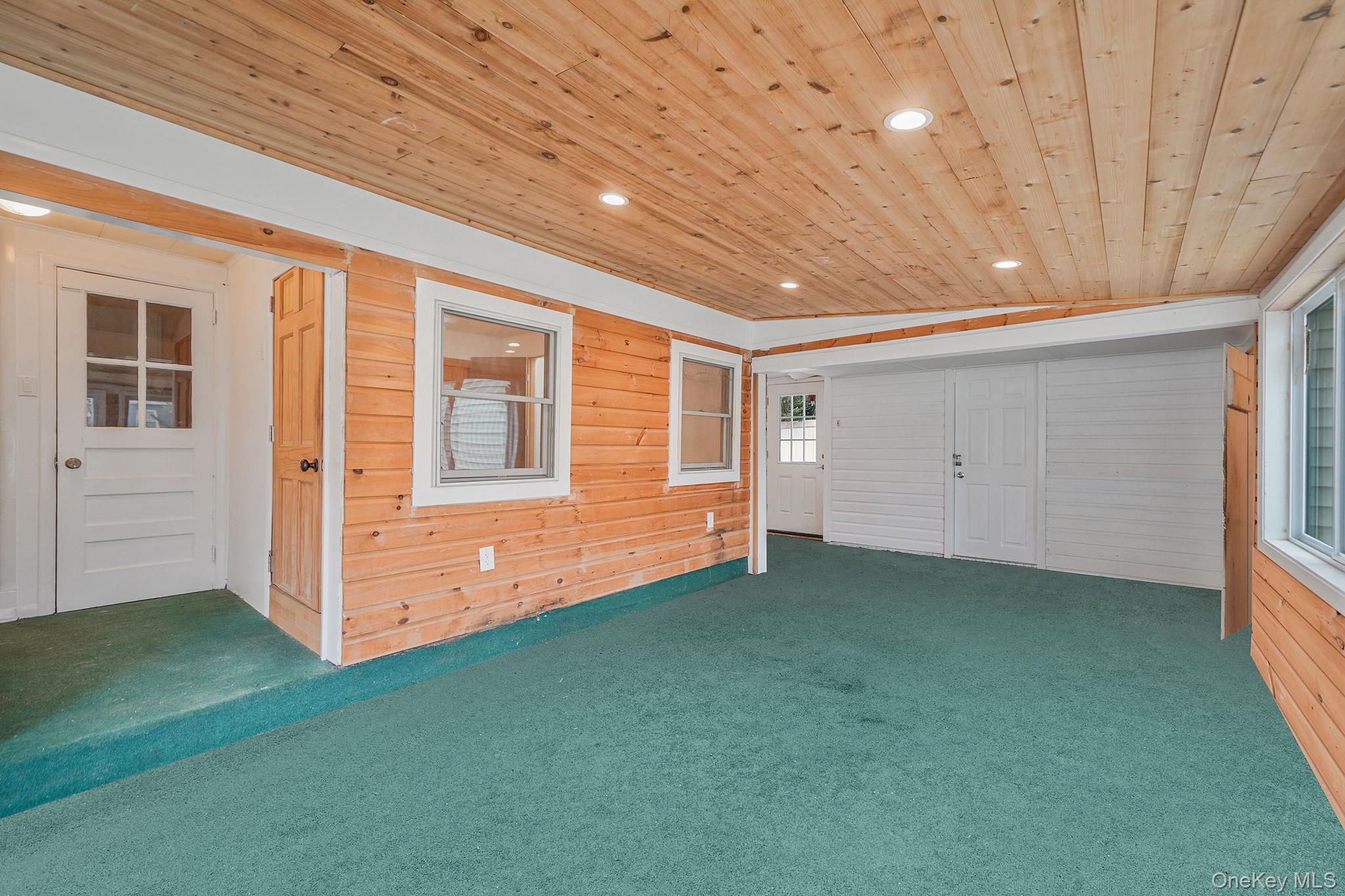 133 Royal Avenue, Flanders, NY 11901