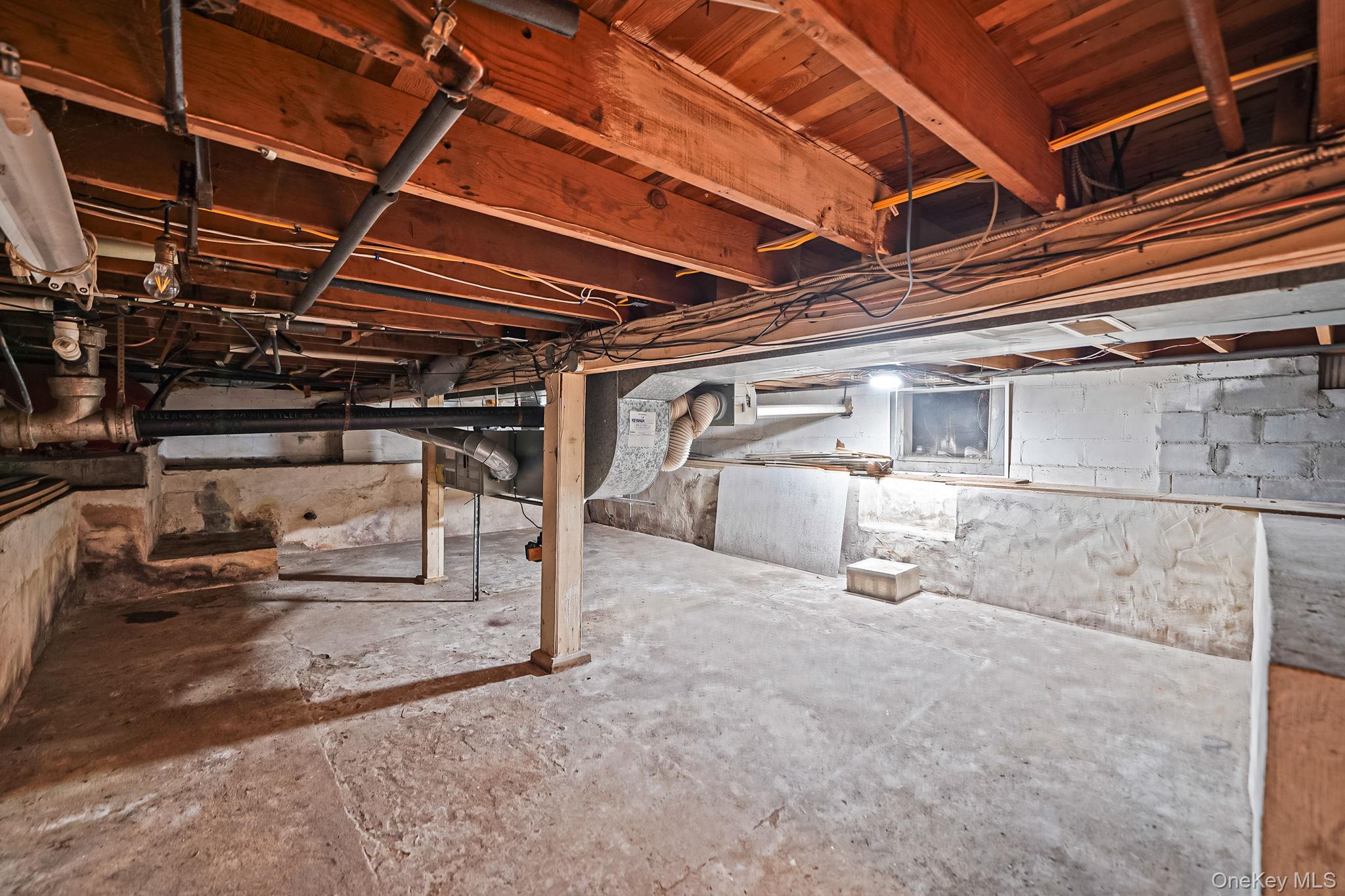 133 Royal Avenue, Flanders, NY 11901