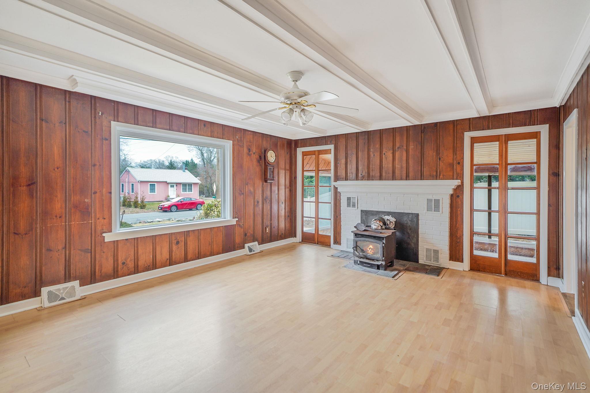 133 Royal Avenue, Flanders, NY 11901