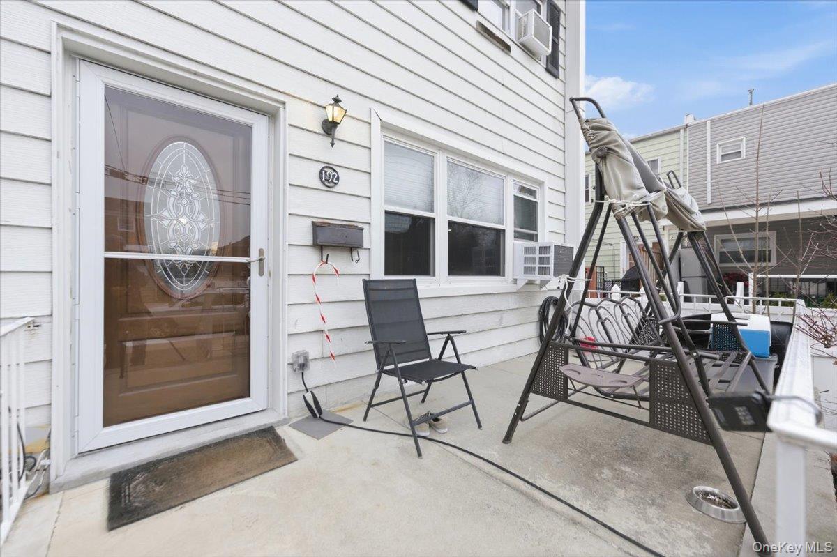 192 Huntington Avenue, Bronx, NY 10465
