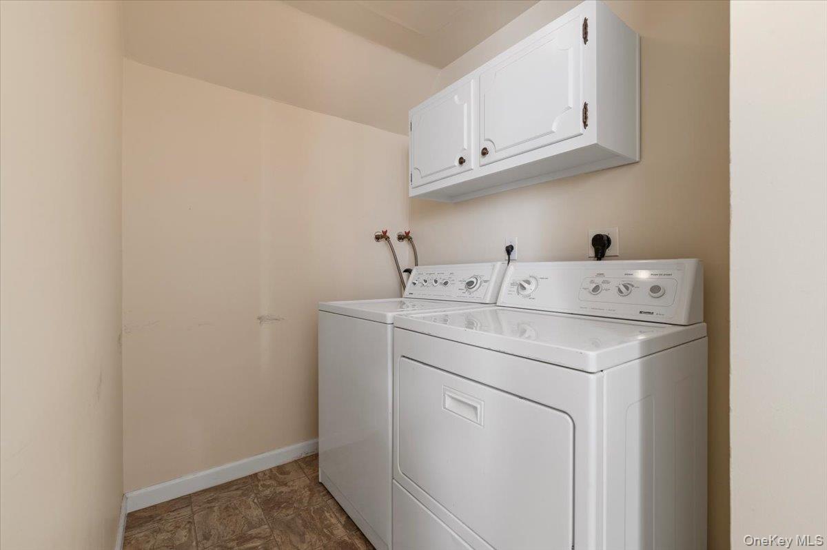 53 Beaumont Drive, Plainview, NY 11803