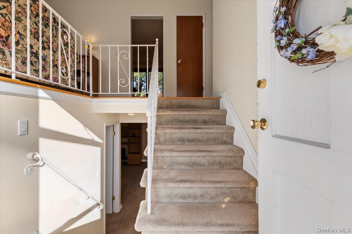 53 Beaumont Drive, Plainview, NY 11803