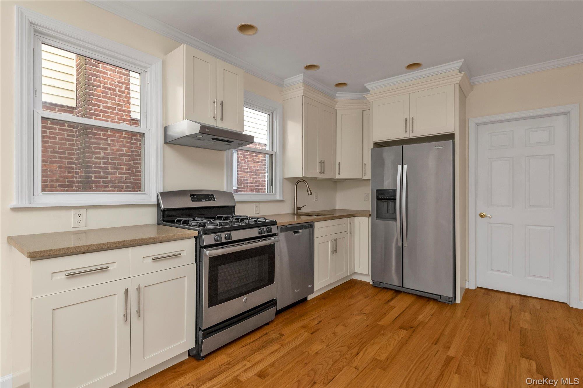 45-32 Utopia Parkway, Flushing, NY 11358