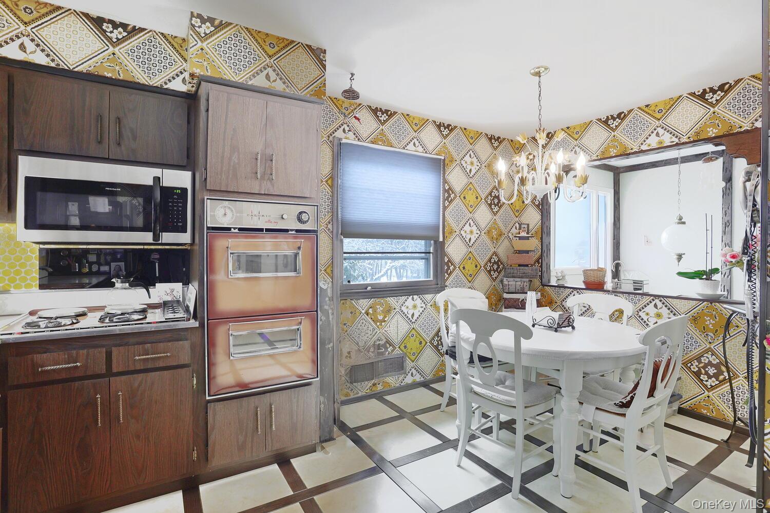 4 Crabapple Court, Monsey, NY 10952