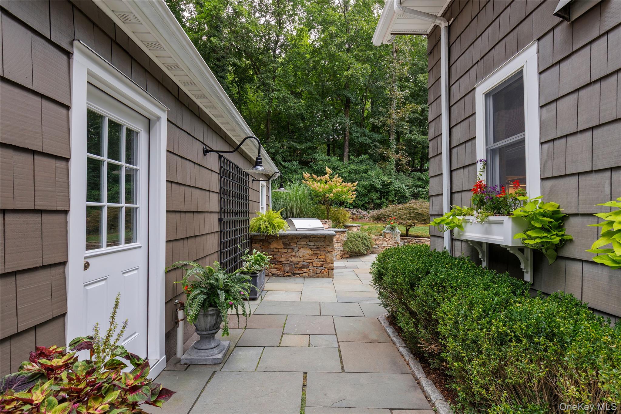 40 Smith Street, Chappaqua, NY 10514