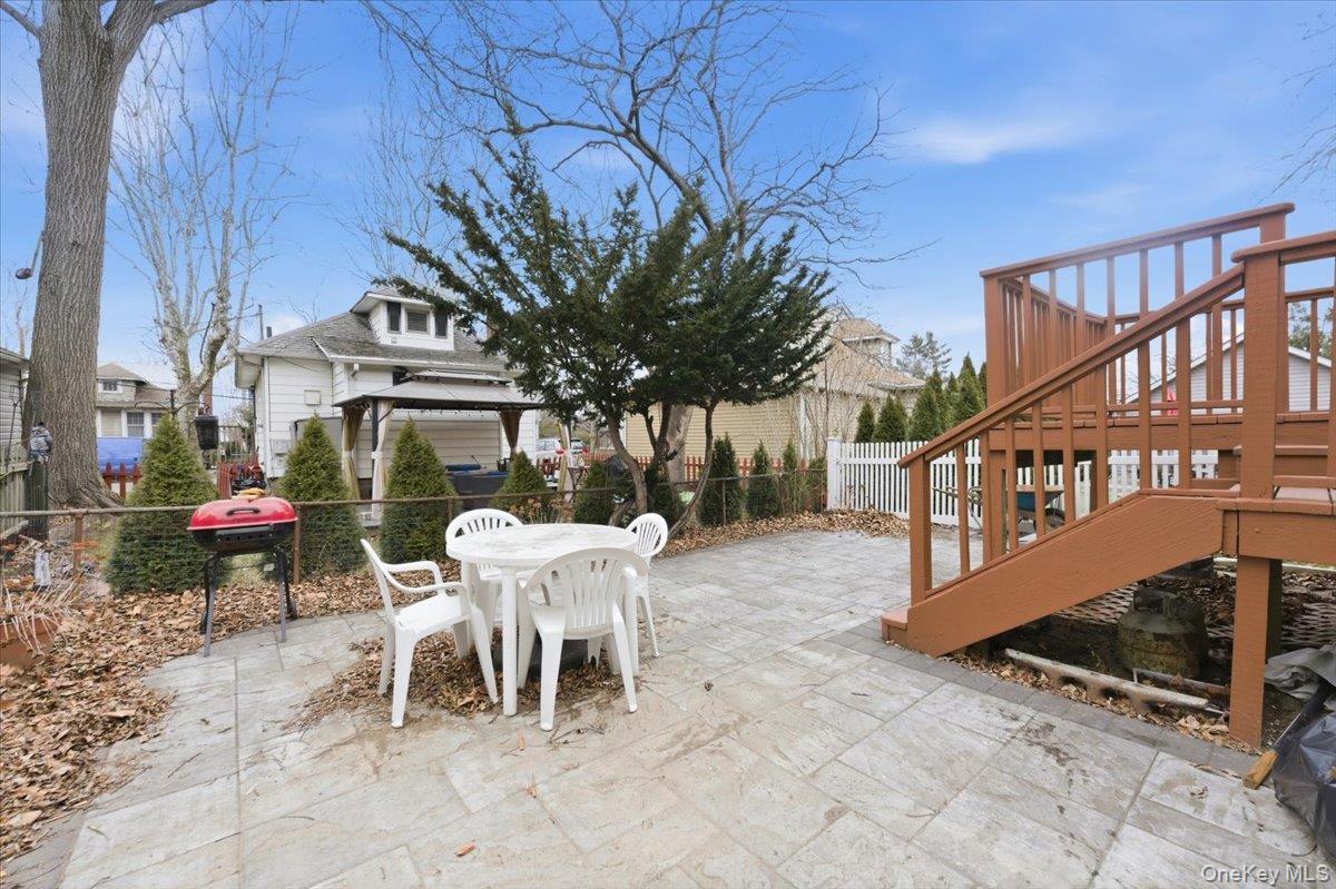 22 Sunset Trail # 22, Bronx, NY 10465