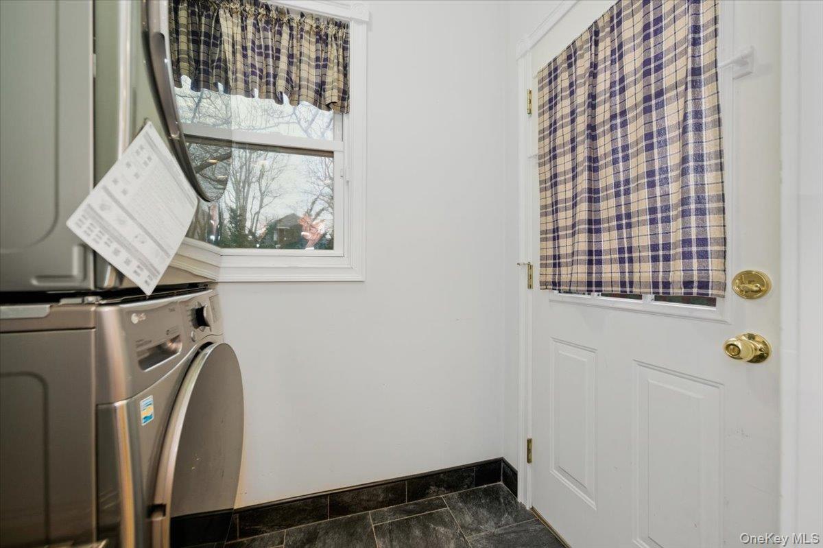 22 Sunset Trail # 22, Bronx, NY 10465