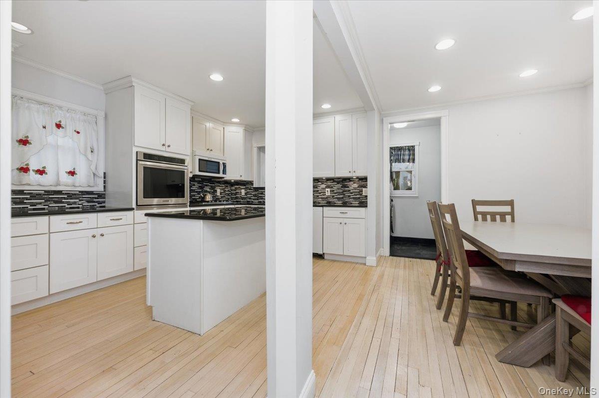 22 Sunset Trail # 22, Bronx, NY 10465