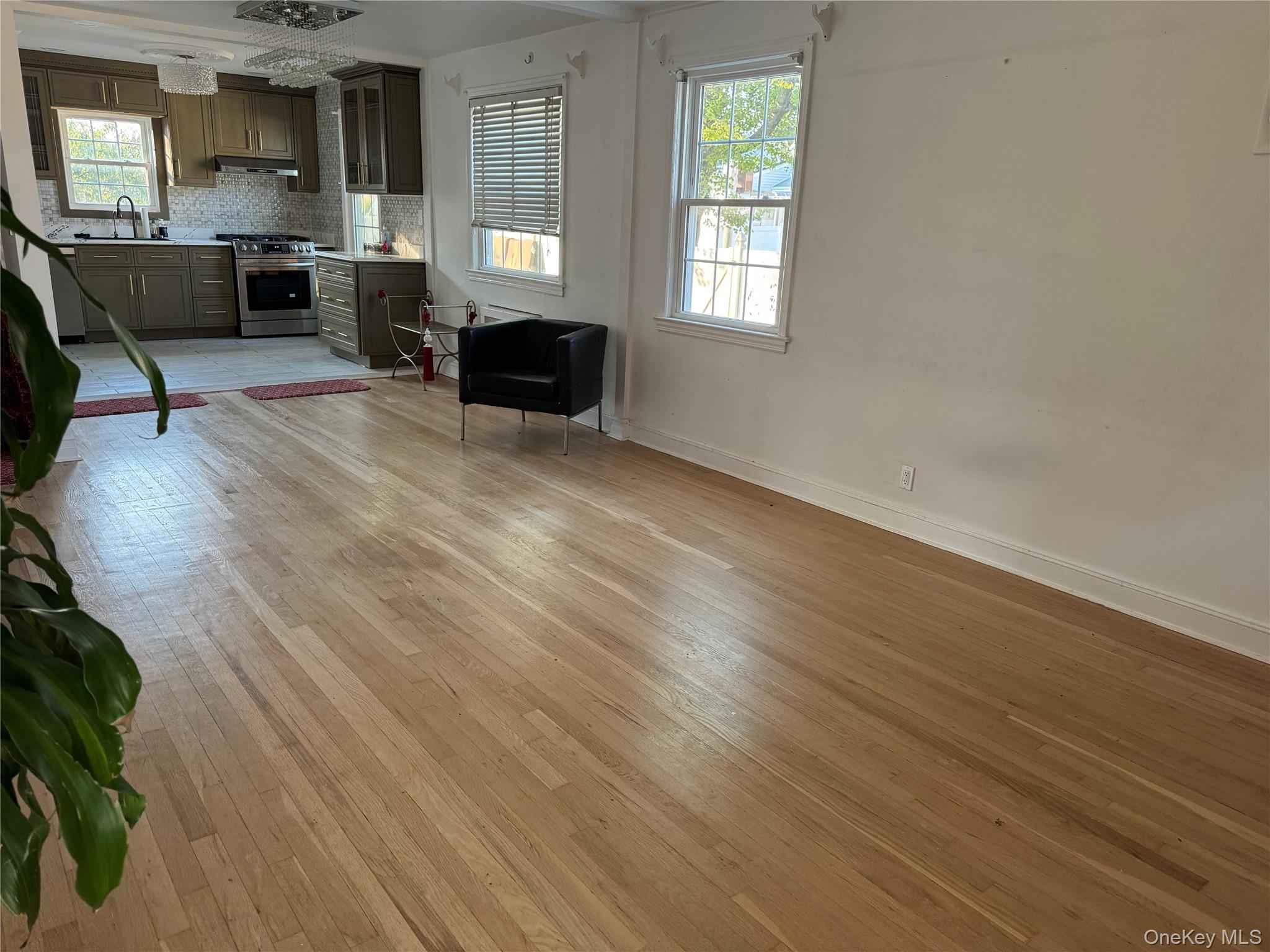 25 Grand Street, Elmont, NY 11003