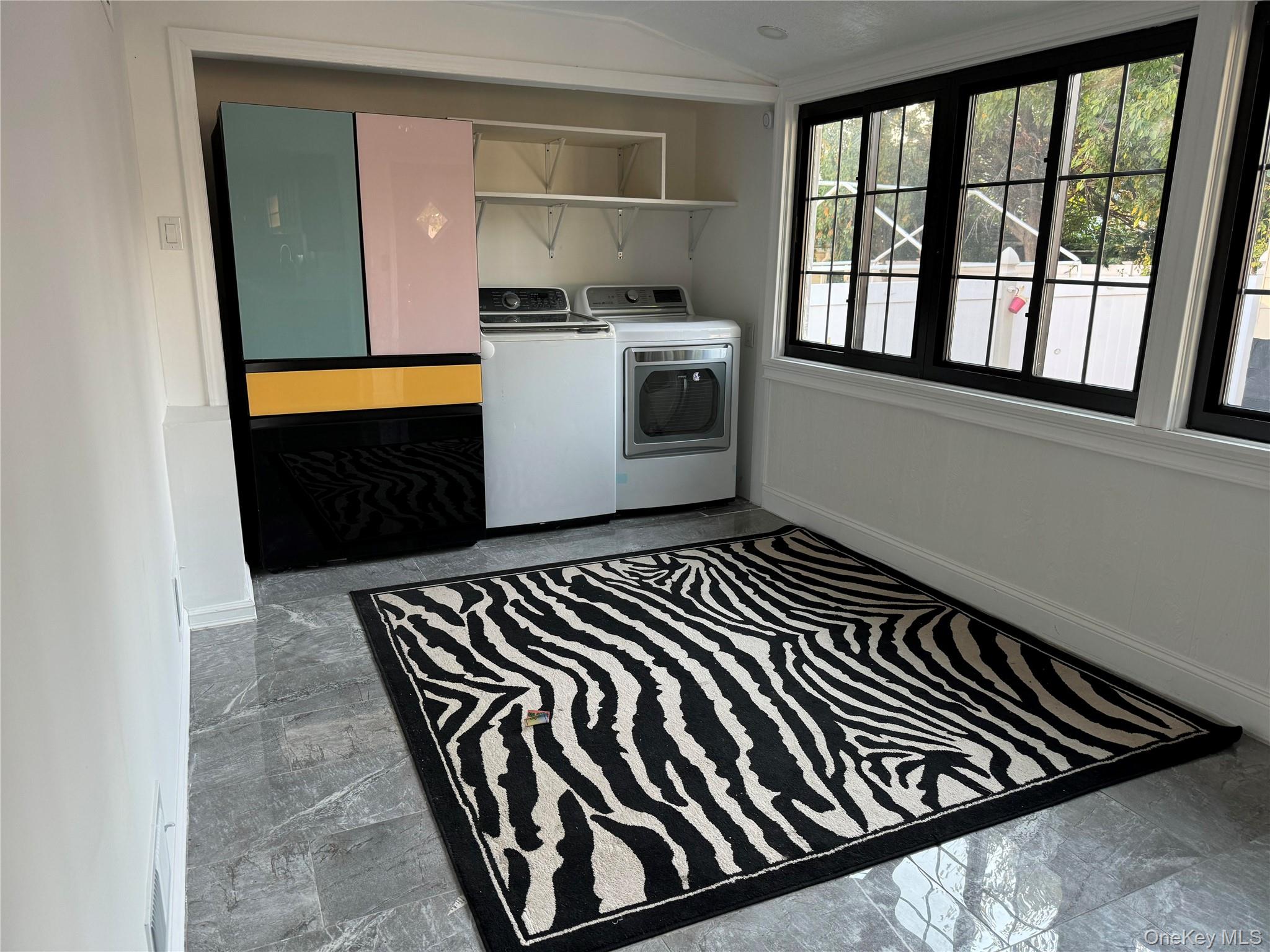 25 Grand Street, Elmont, NY 11003