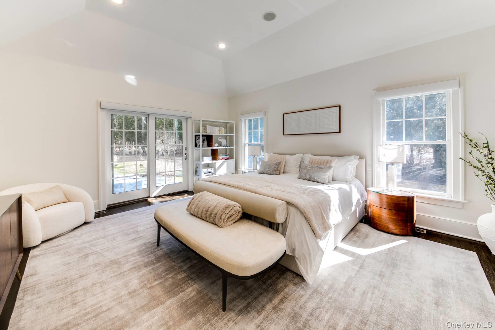 14 Noelles Lane, East Hampton, NY 11937