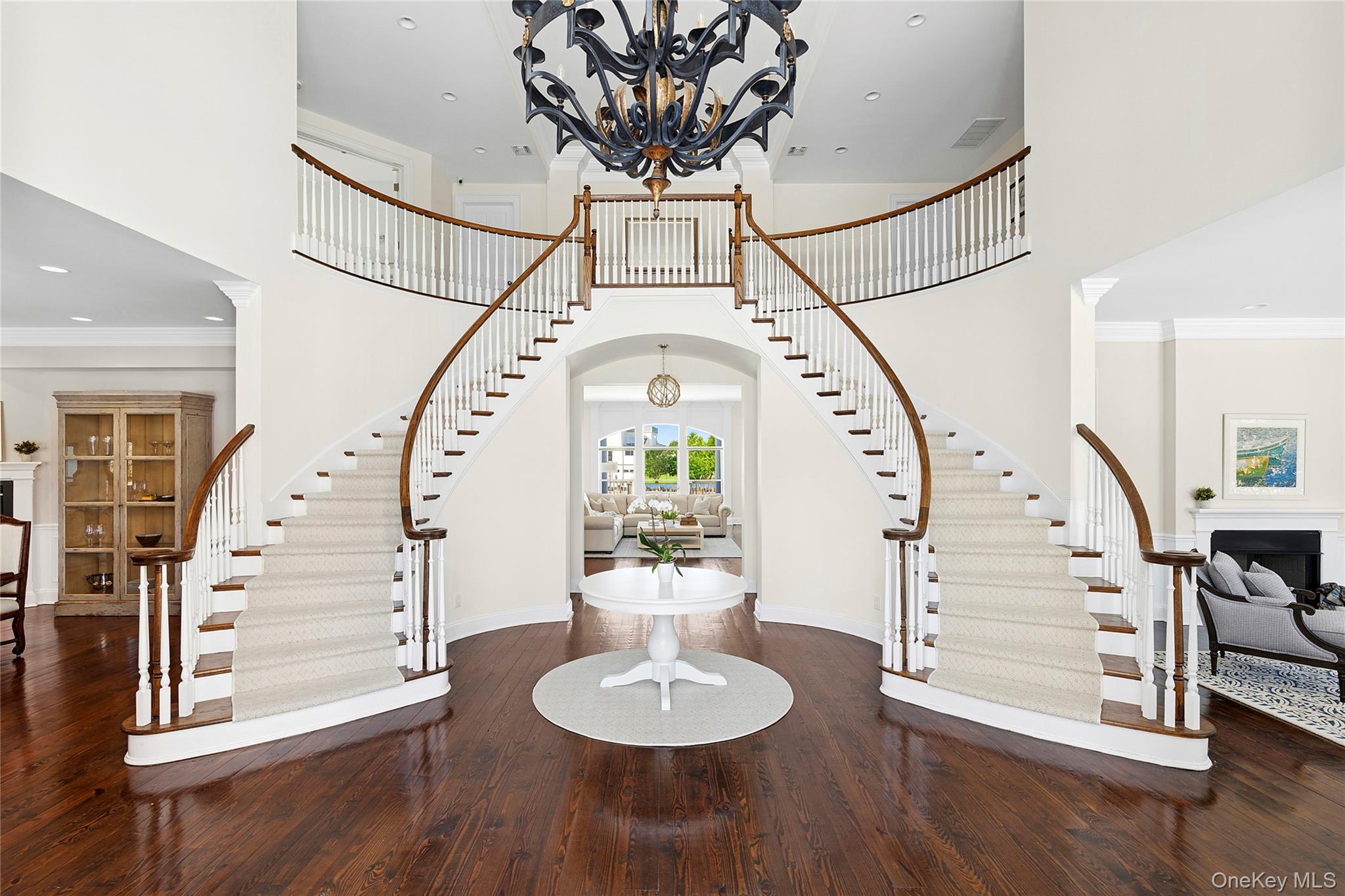 101 Jessup Lane, Westhampton Beach, NY 11978