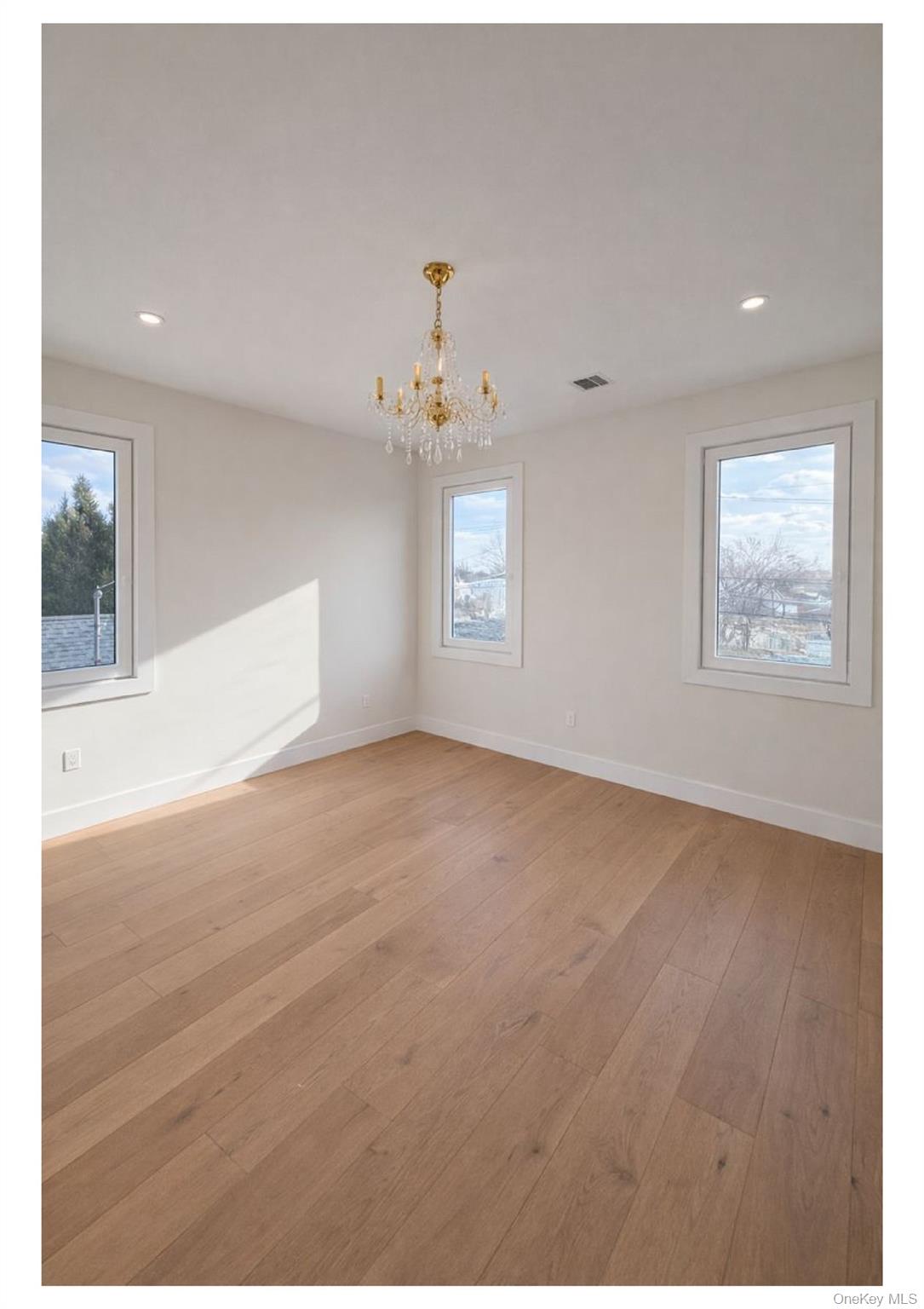 2 Radial Lane, Levittown, NY 11756