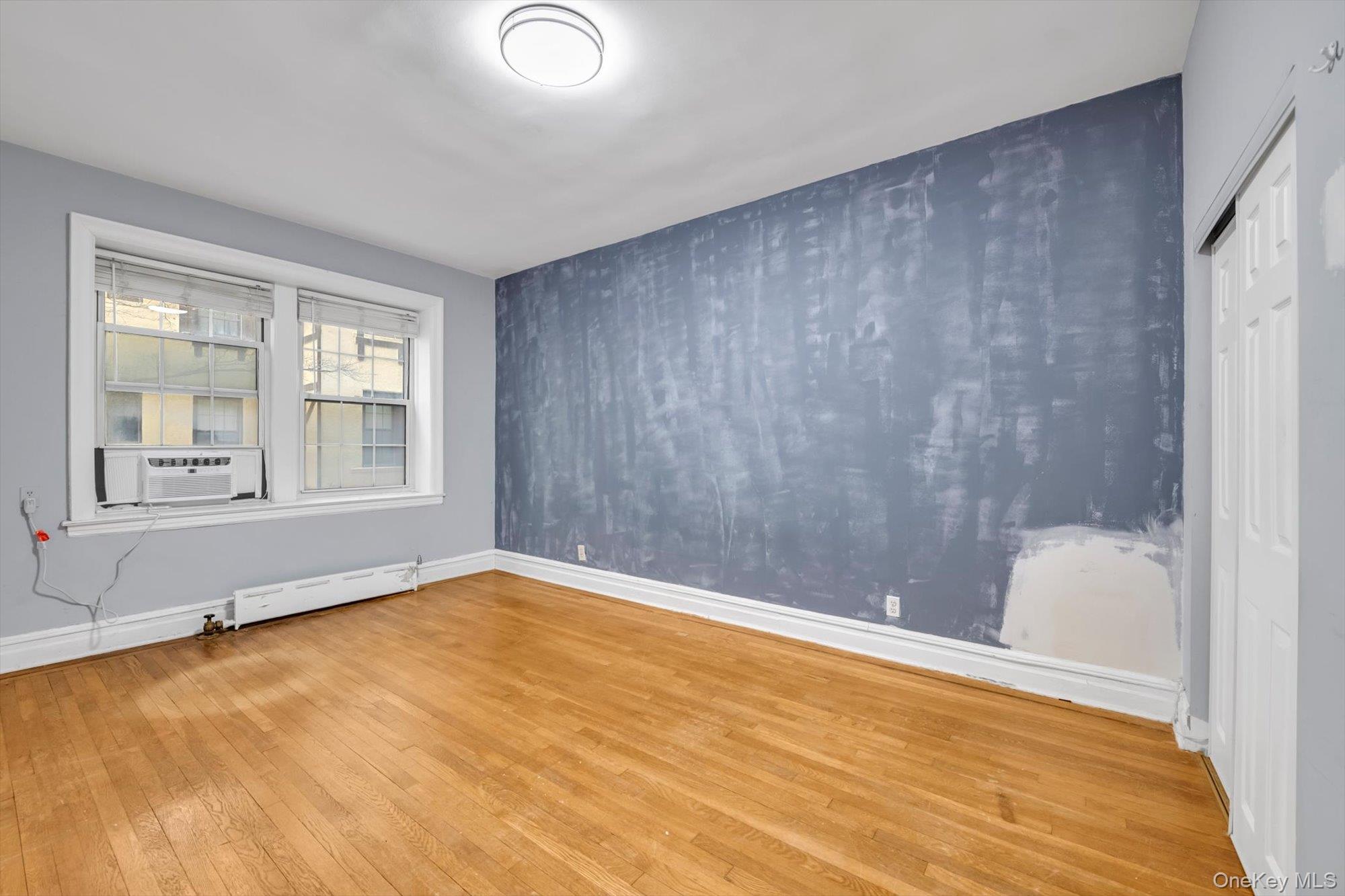 4 Maple Dr # 1J, Great Neck, NY 11021