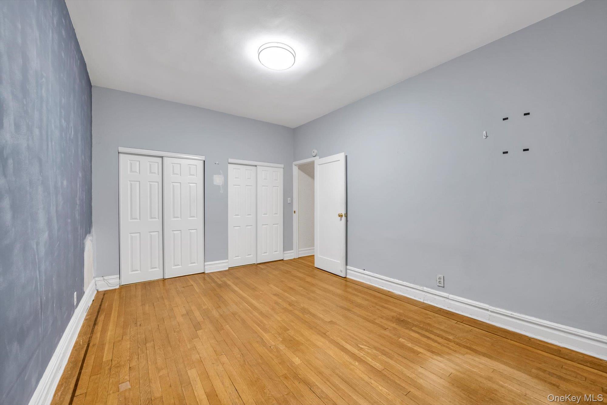 4 Maple Dr # 1J, Great Neck, NY 11021