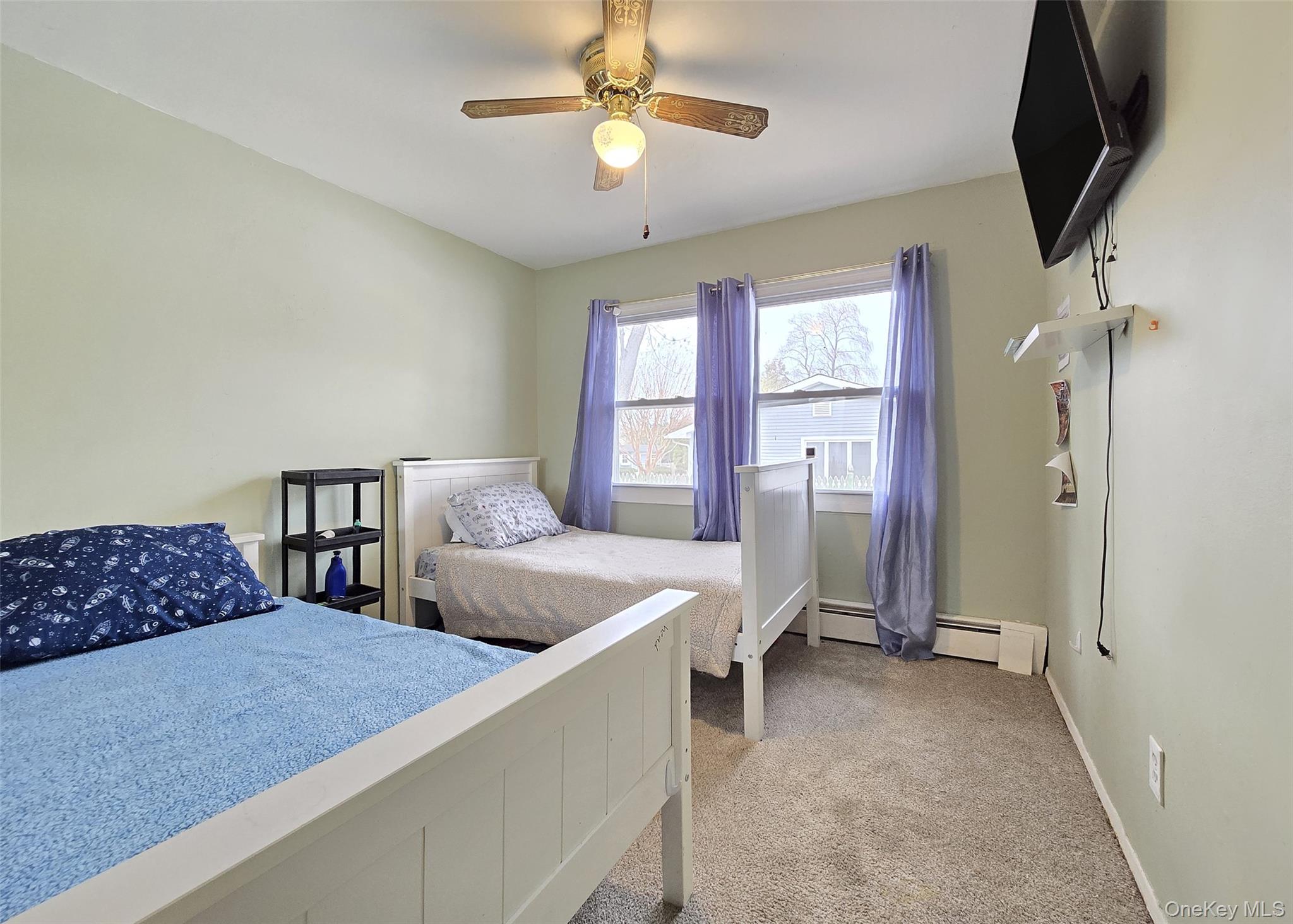 33 Segatogue Lane, South Setauket, NY 11720