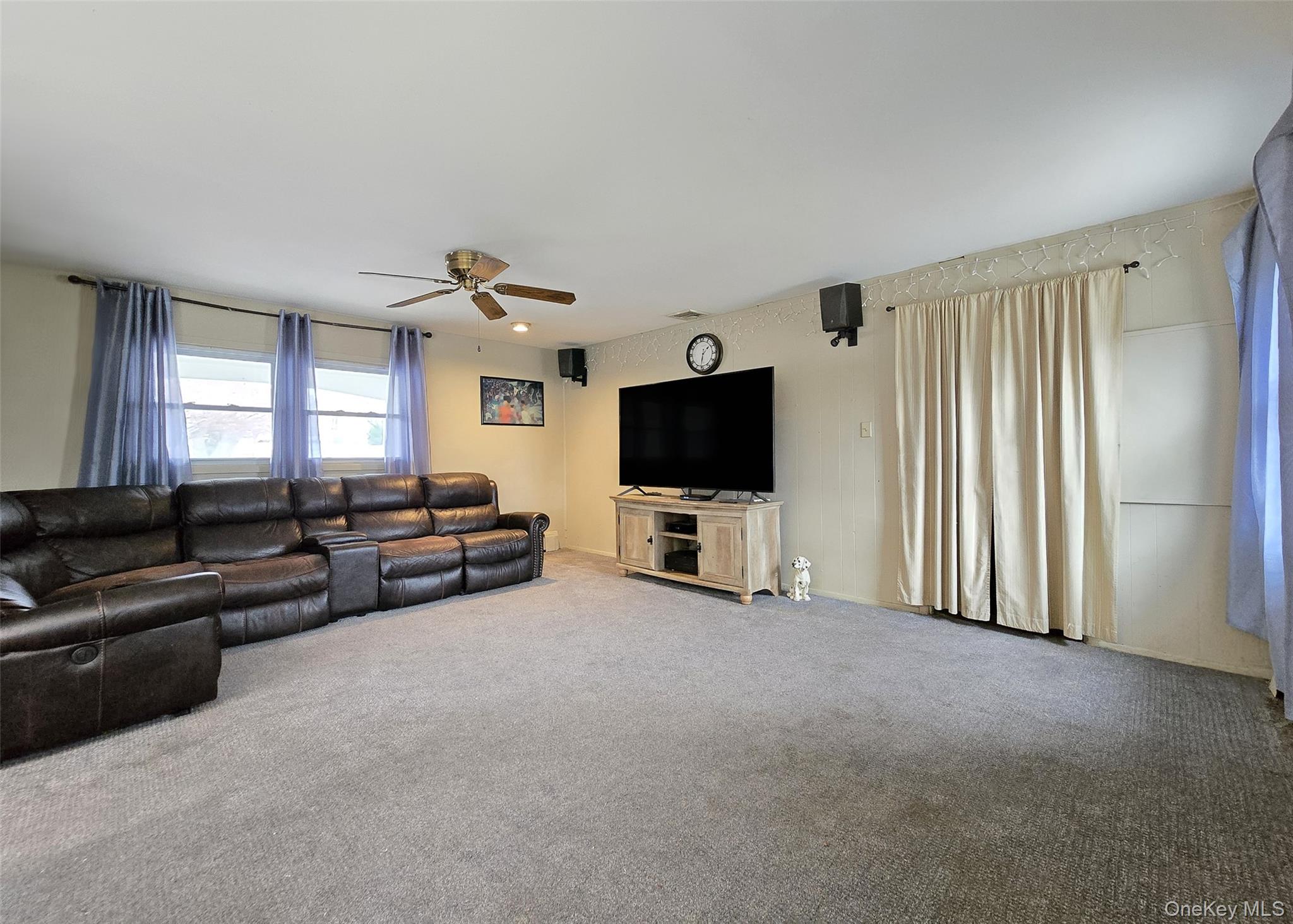 33 Segatogue Lane, South Setauket, NY 11720