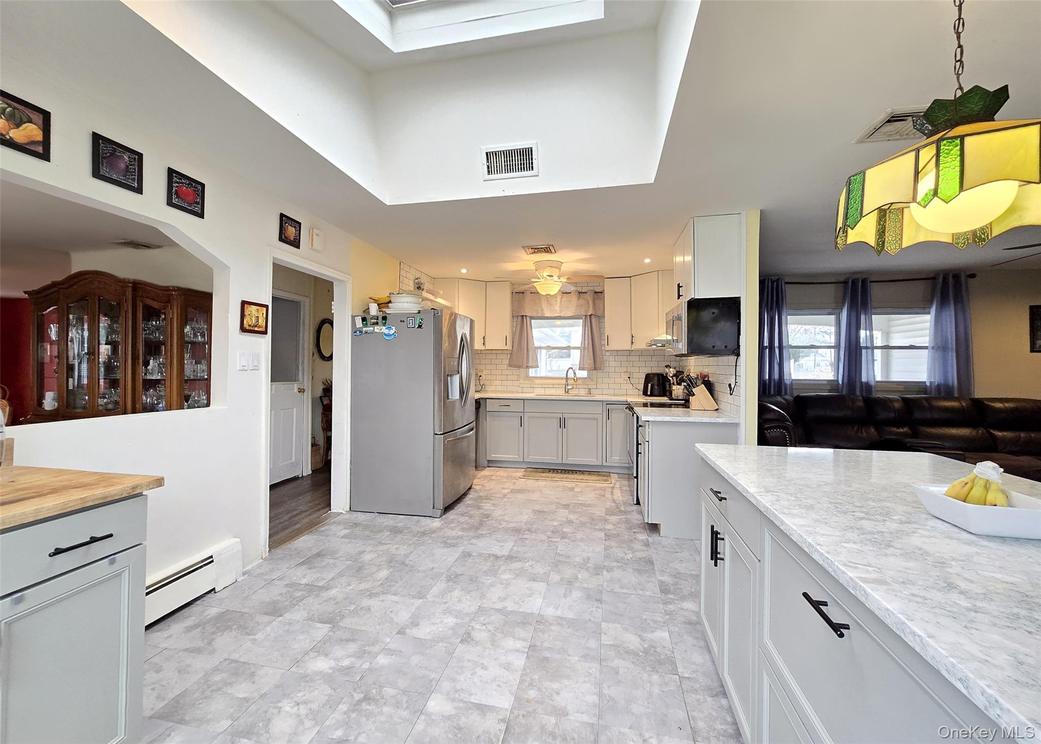 33 Segatogue Lane, South Setauket, NY 11720