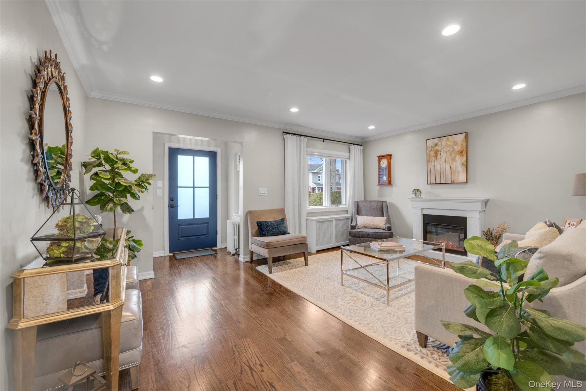 39 Corwin Avenue, New Hyde Park, NY 11040